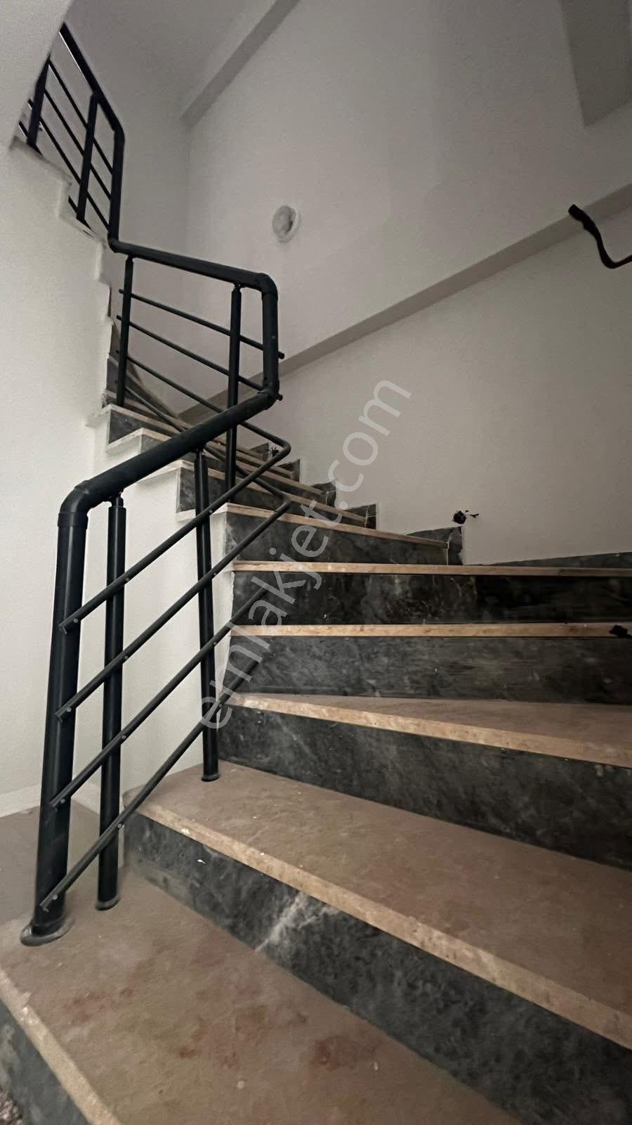 Büyükderede 5+1 Duplex Özel Garajlı Satılık - Görsel 12