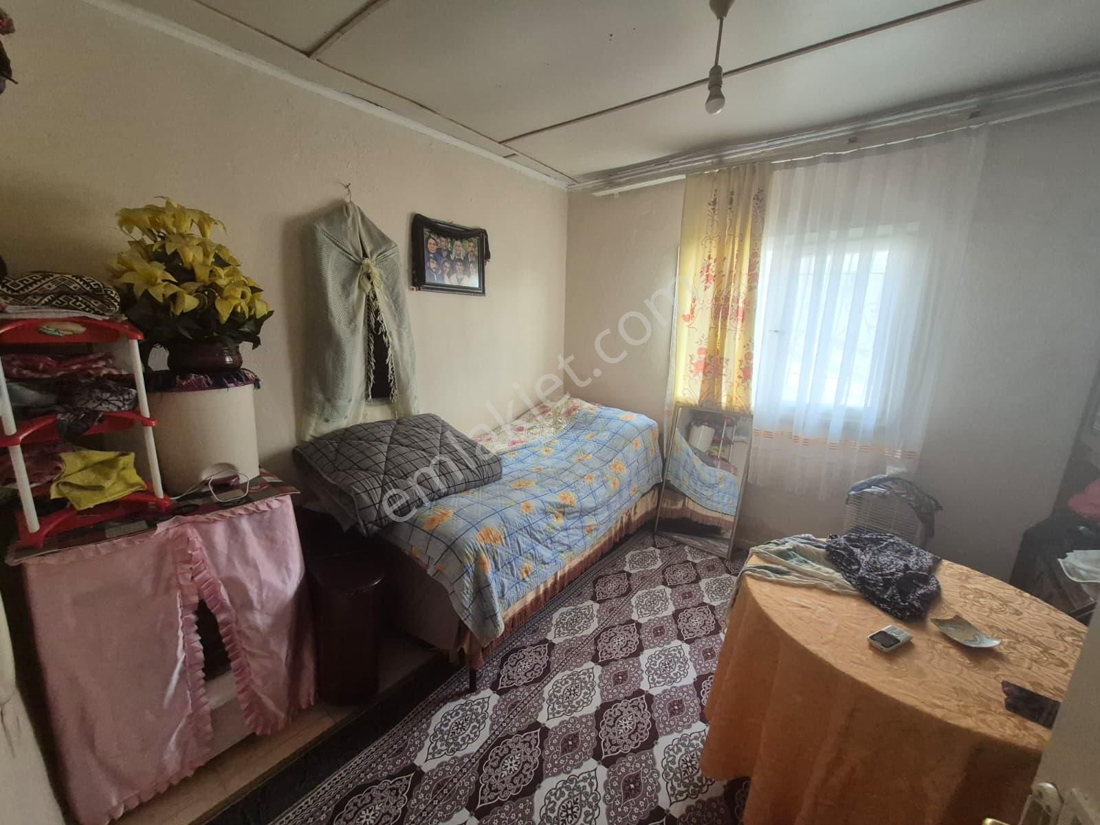 Çiğli Güzeltepede Satılık Müstakil Ev - Görsel 9