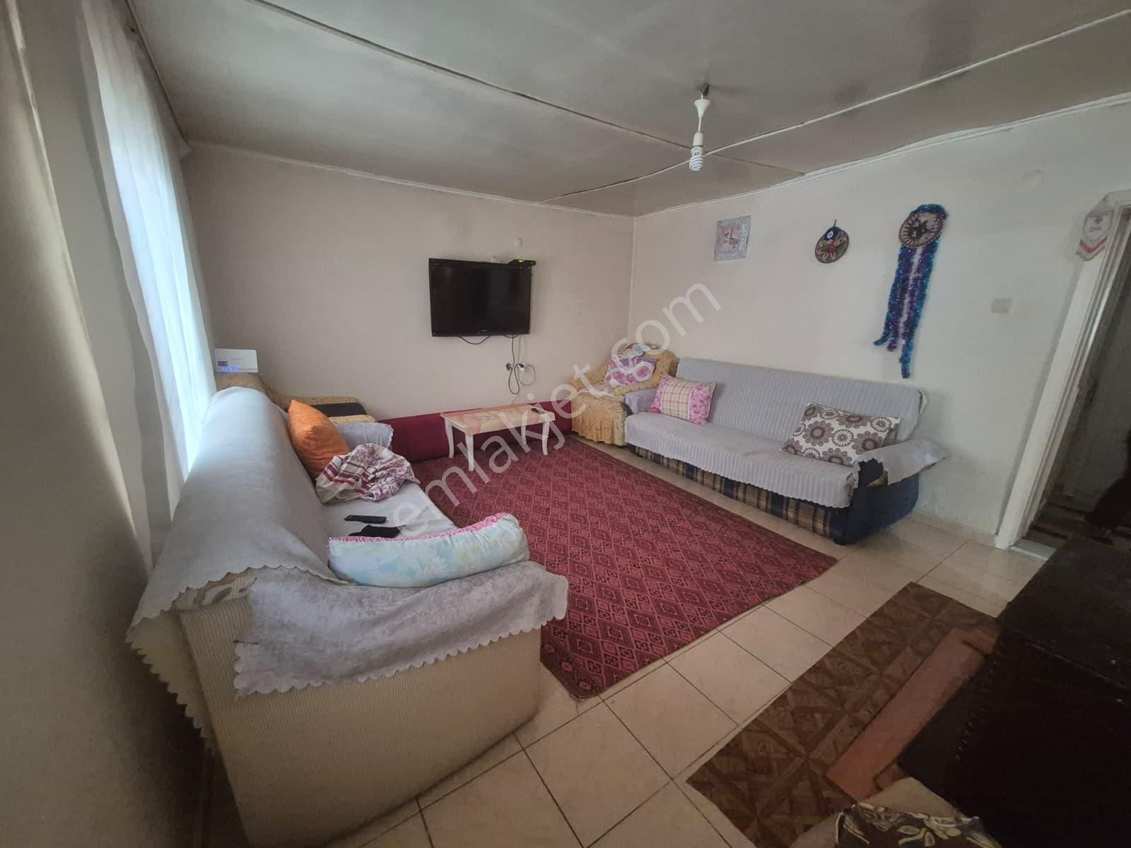 Çiğli Güzeltepede Satılık Müstakil Ev - Görsel 4