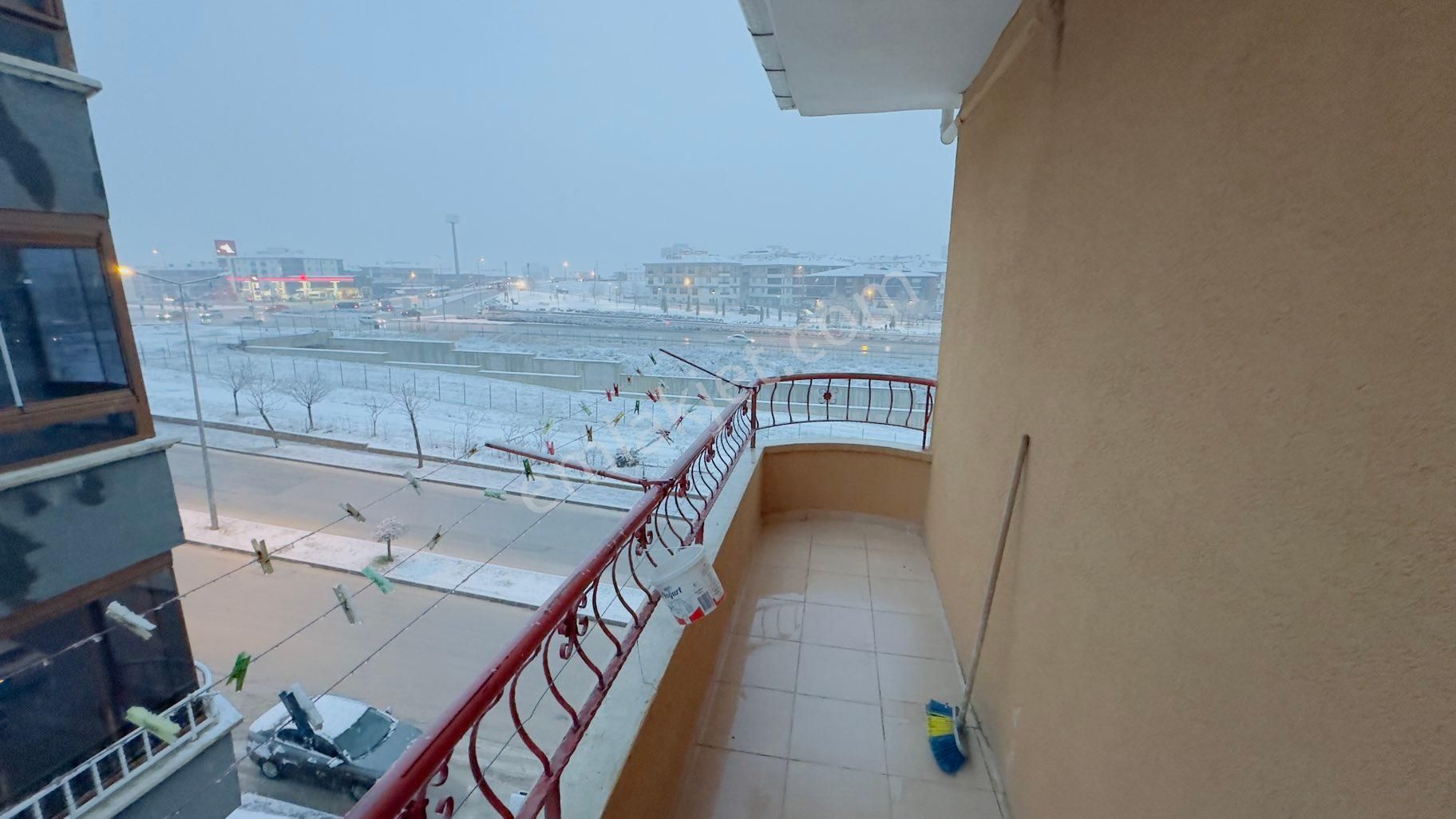 Kc Emlaktan Bulvar Cepheli Masrafsız Anahtar Trslim 3+1 Fırsat Dairesi - Görsel 24