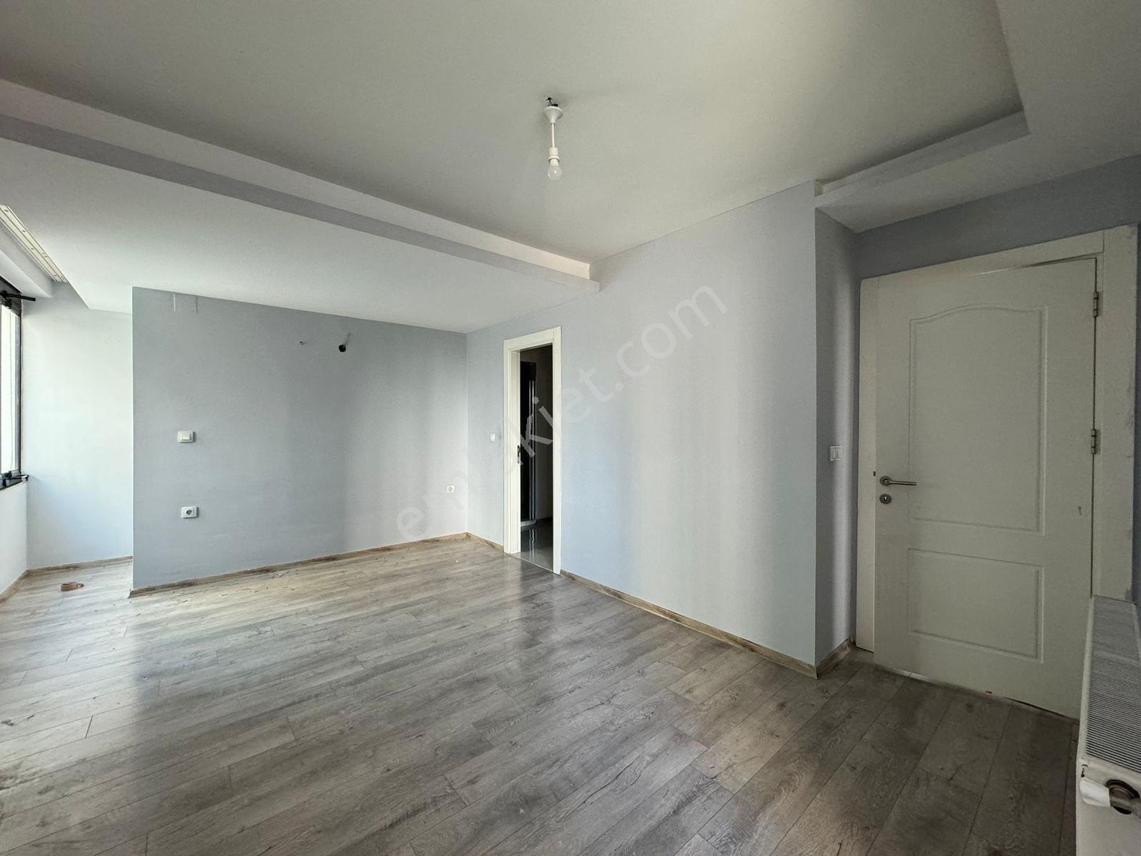Tellidere Blv Üzeri/9yaş/site/3+1/k.mutfak/ç.banyo/g.odalı/havuz - Görsel 6