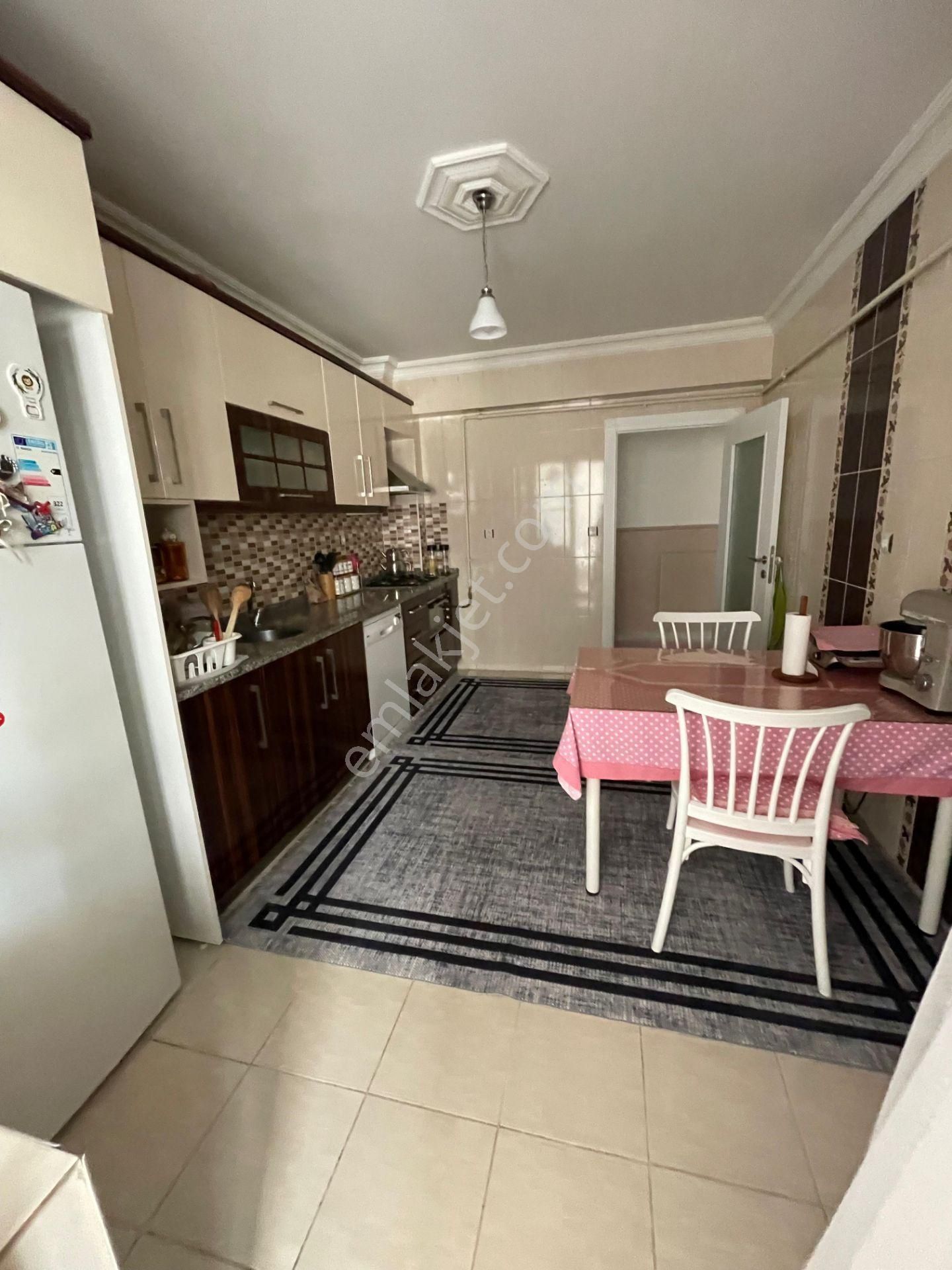 Lider Emlak'tan Güneşevler'de Merkezi Konumda 3+1 Satılık Daire - Görsel 12