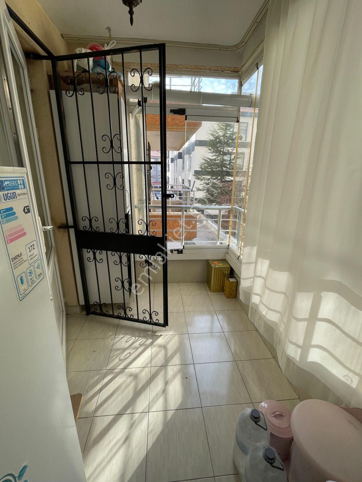 Lider Emlak'tan Güneşevler'de Merkezi Konumda 3+1 Satılık Daire - Görsel 22