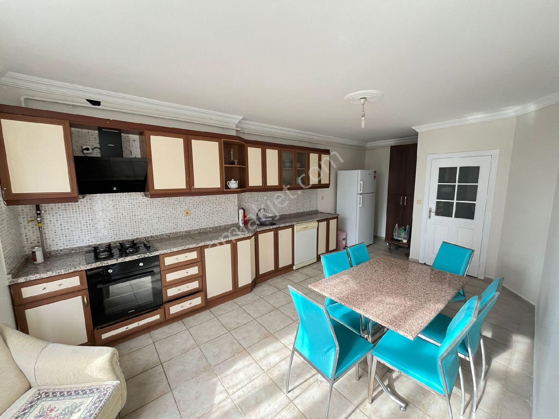 Site İçerisinde Full Eşyalı Daire