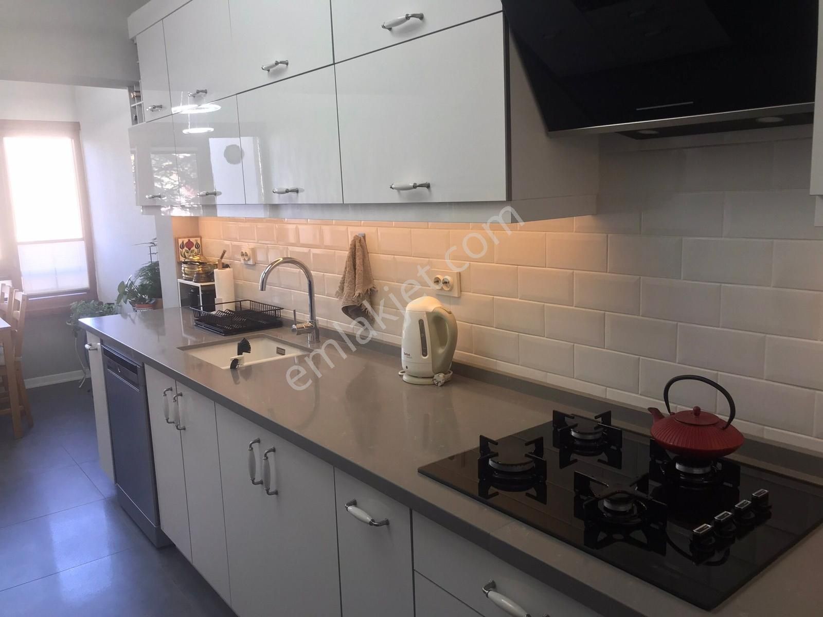 Koru Metro Karşısı Mükemmel Konumda Lüx Yapılı Ara Kat 3+1 - Görsel 16