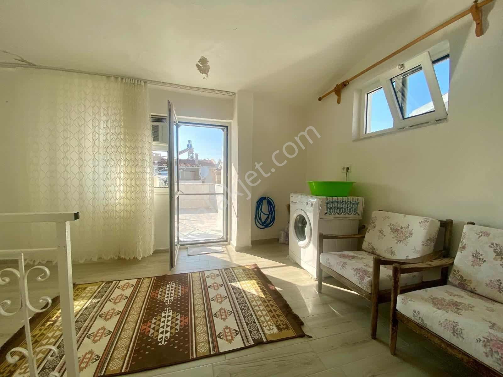 Daire Fiyatına Masrafsız 3+1 Villa Denize 600m Yakınlıkta - Görsel 3