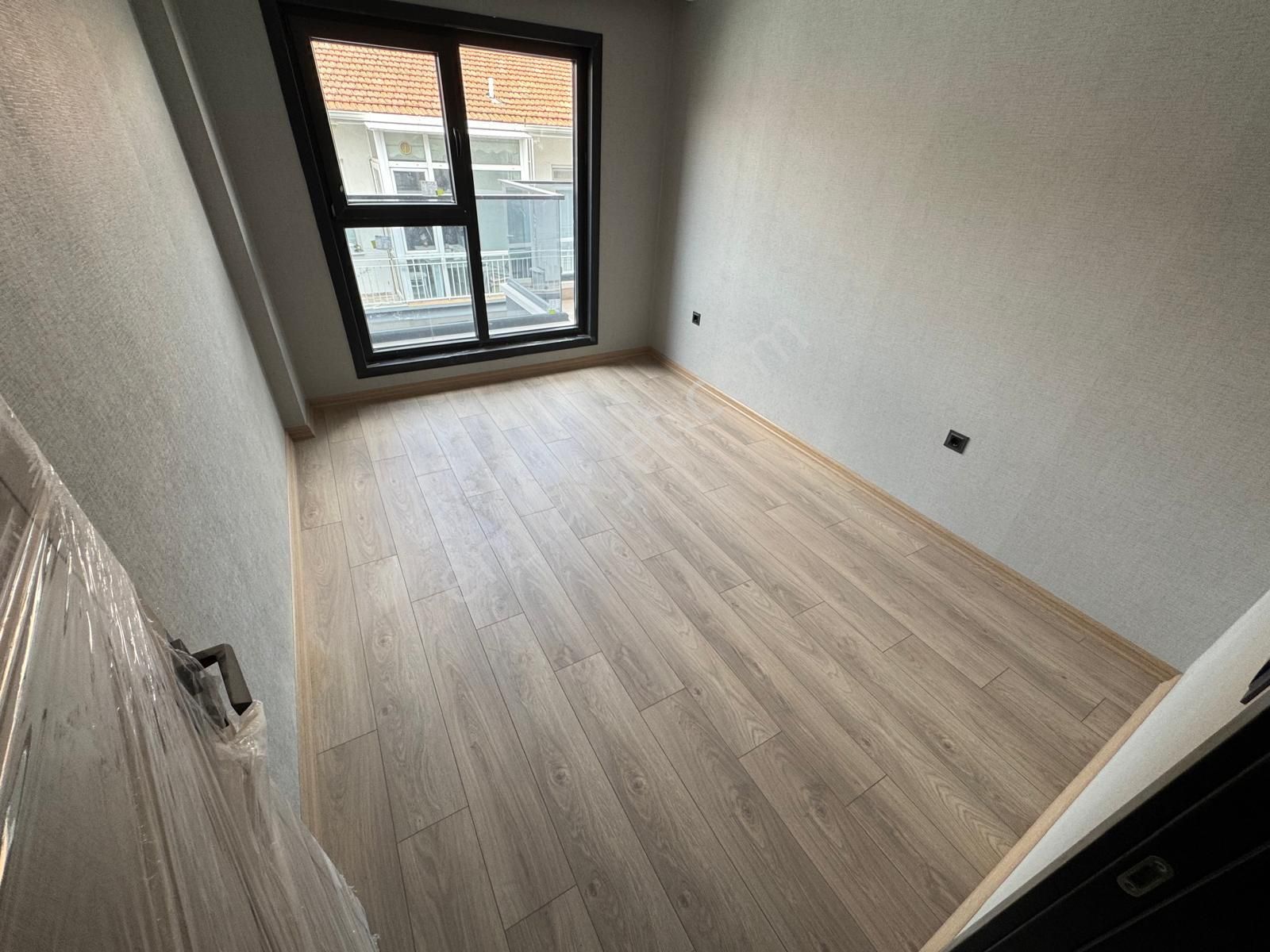 Aşağı Eğlence'de Asansörlü Kapalı Açık Otoparklı 3+1 Dubleks