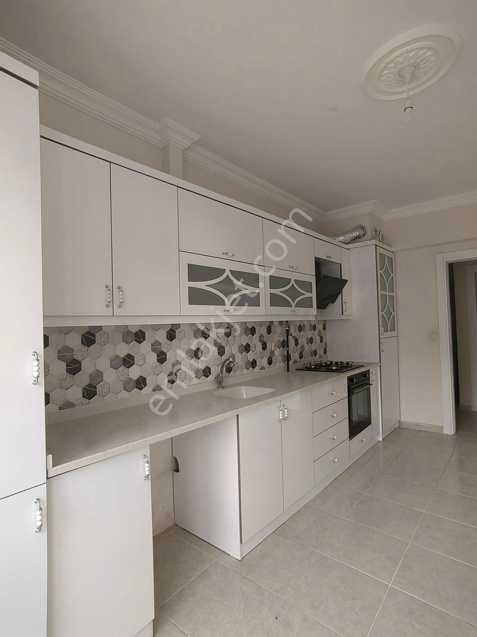 Nasreddin Emlaktan Koşuyolu Civarı Kiralık Asansörlü Daire - Görsel 12