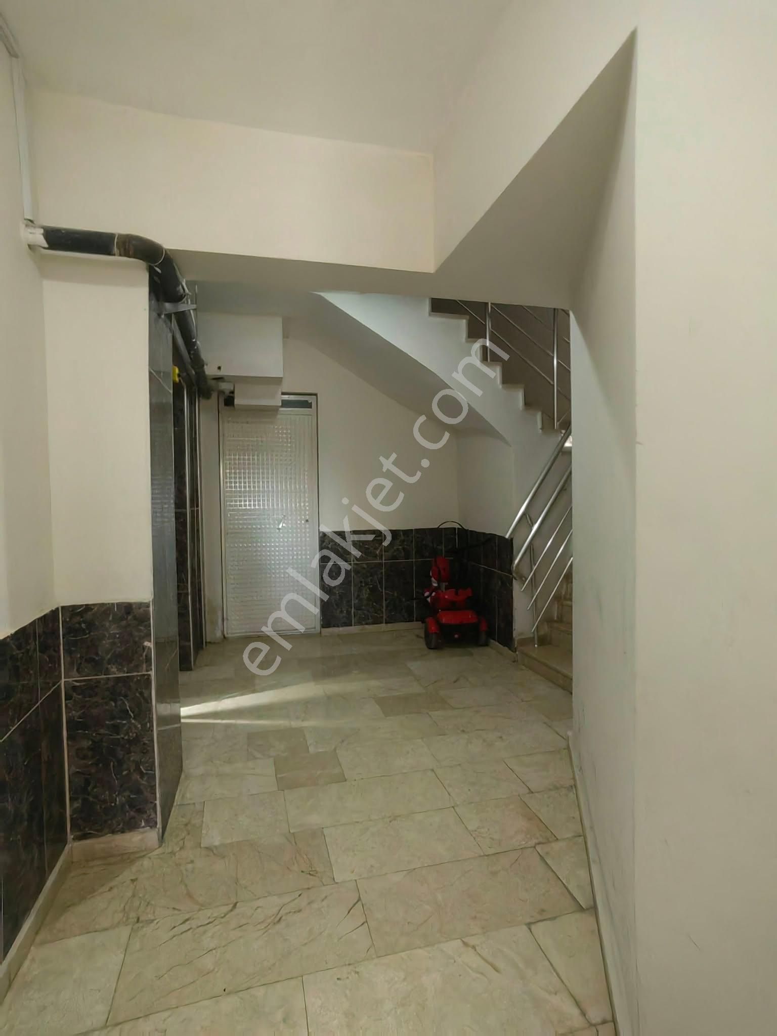 Nasreddin Emlaktan Koşuyolu Civarı Kiralık Asansörlü Daire - Görsel 20