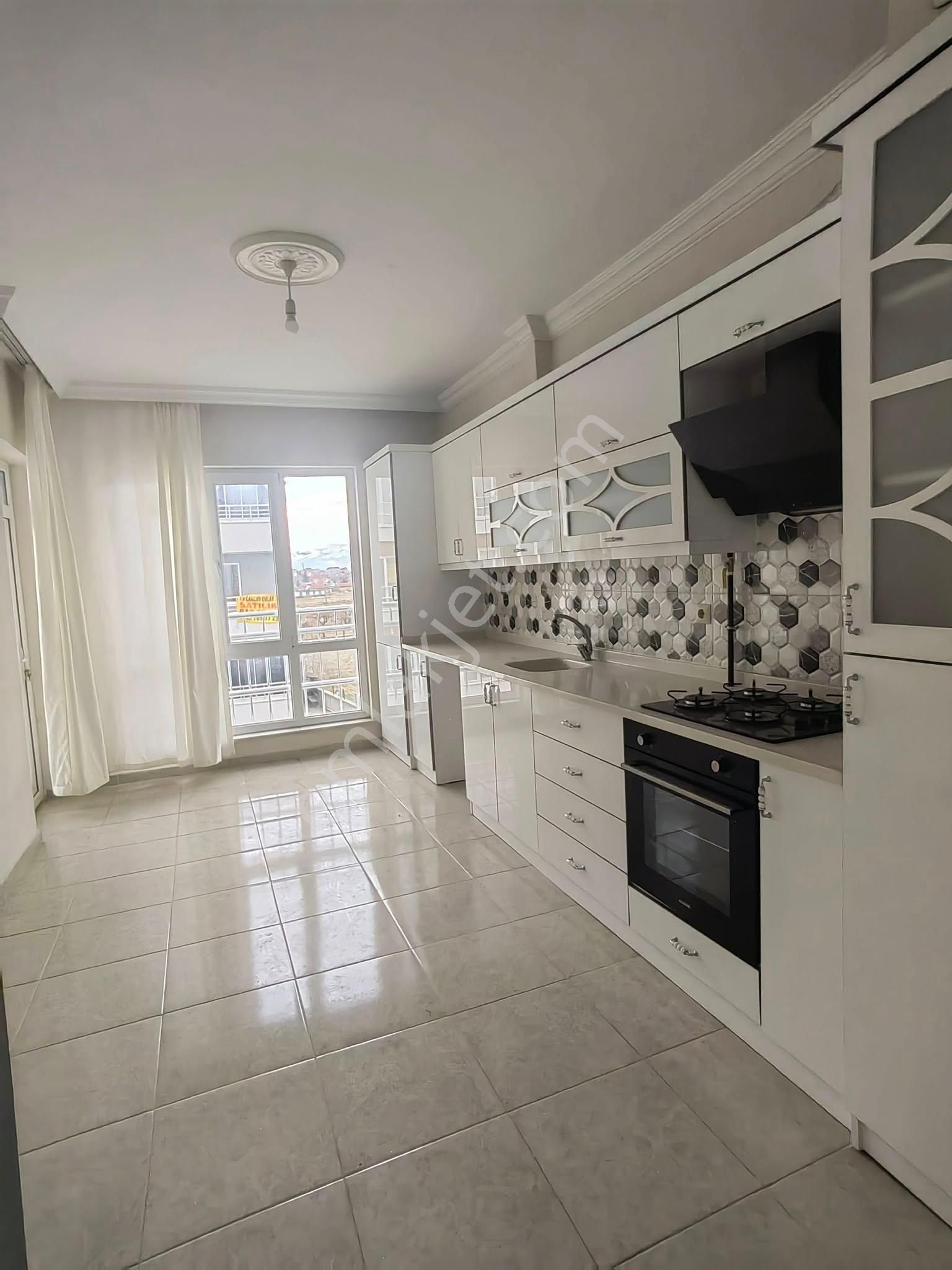 Nasreddin Emlaktan Koşuyolu Civarı Kiralık Asansörlü Daire - Görsel 10