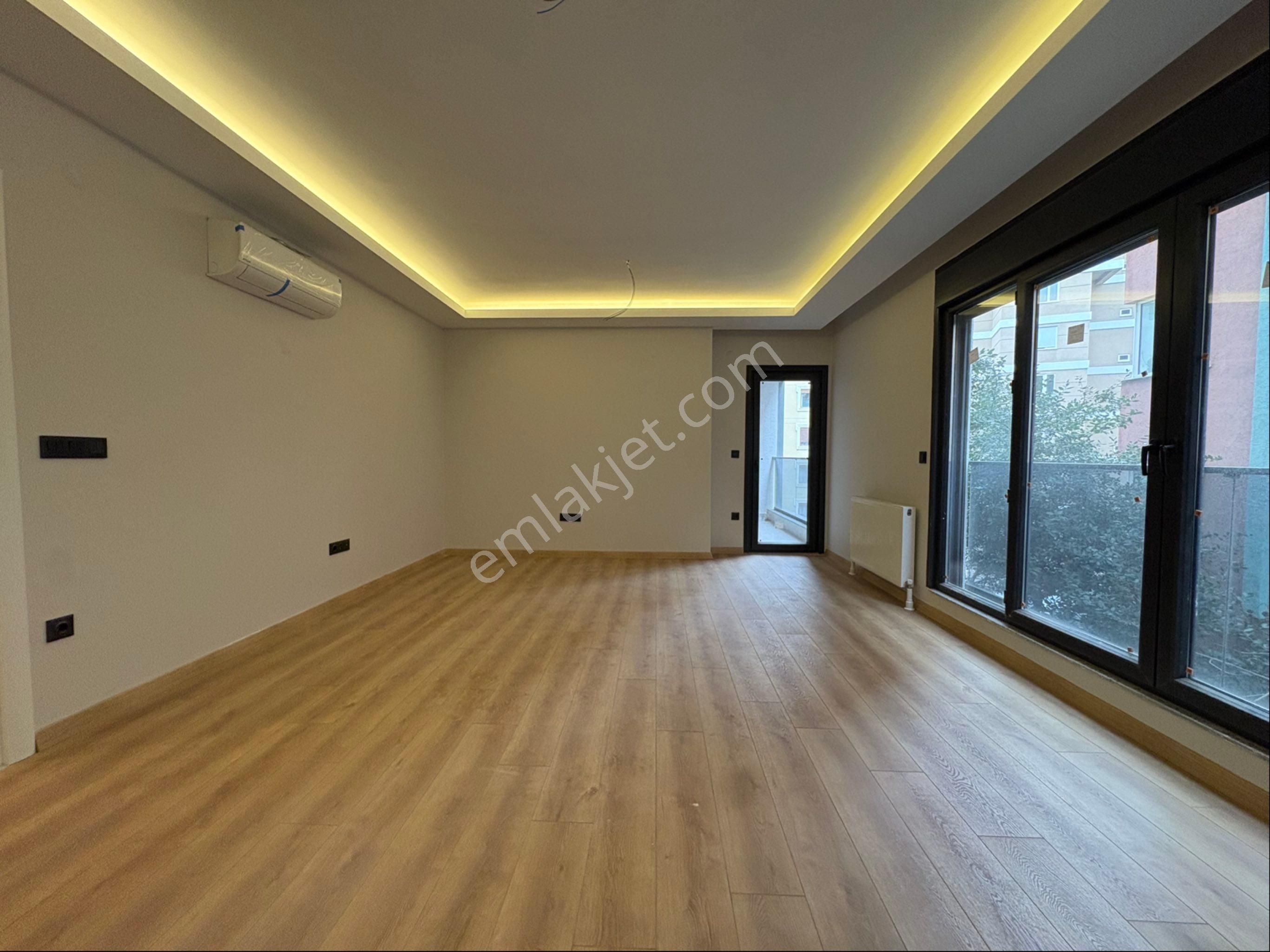 Göztepede F.kerim Gökay Cad. Üzeri Açık Ve Kapalı Otoparklı 3+1 - Görsel 6