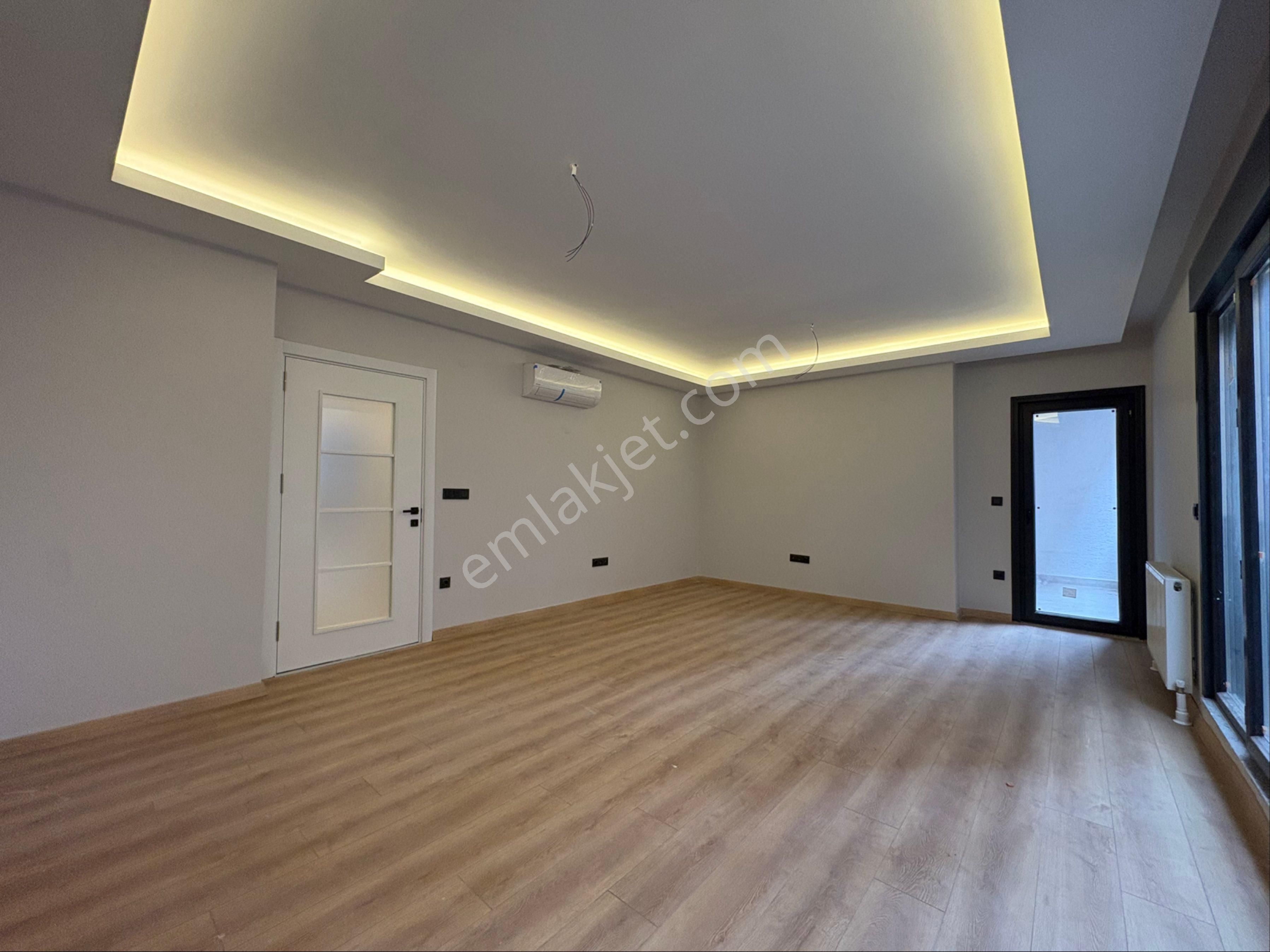 Göztepede F.kerim Gökay Cad. Üzeri Açık Ve Kapalı Otoparklı 3+1 - Görsel 5