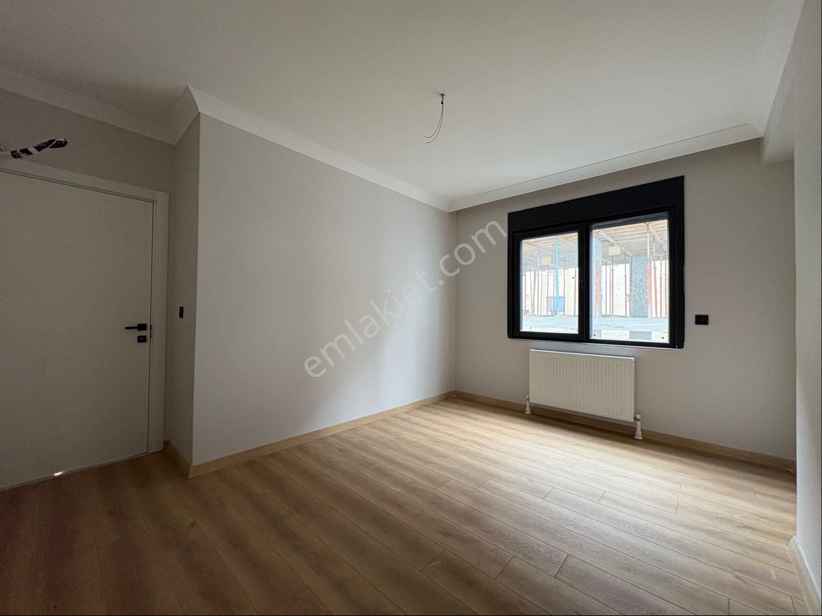 Göztepede F.kerim Gökay Cad. Üzeri Açık Ve Kapalı Otoparklı 3+1 - Görsel 23