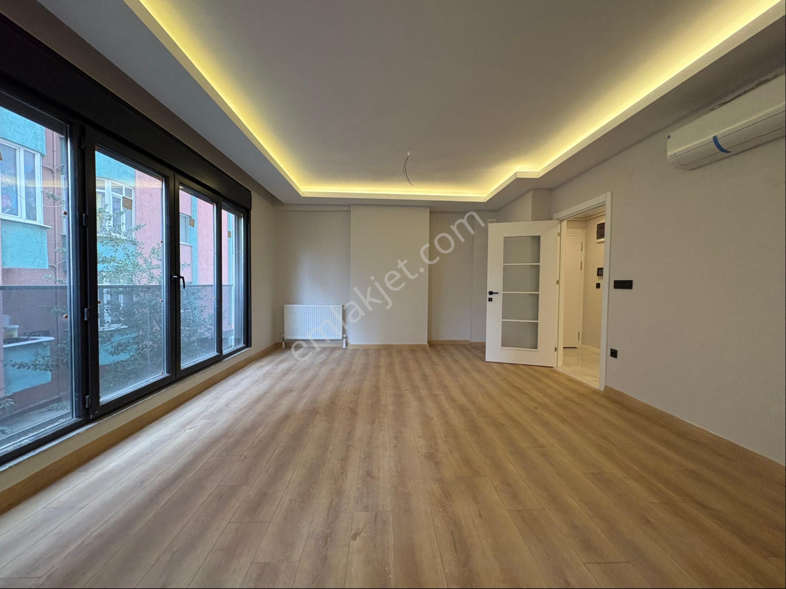 Göztepede F.kerim Gökay Cad. Üzeri Açık Ve Kapalı Otoparklı 3+1 - Görsel 7