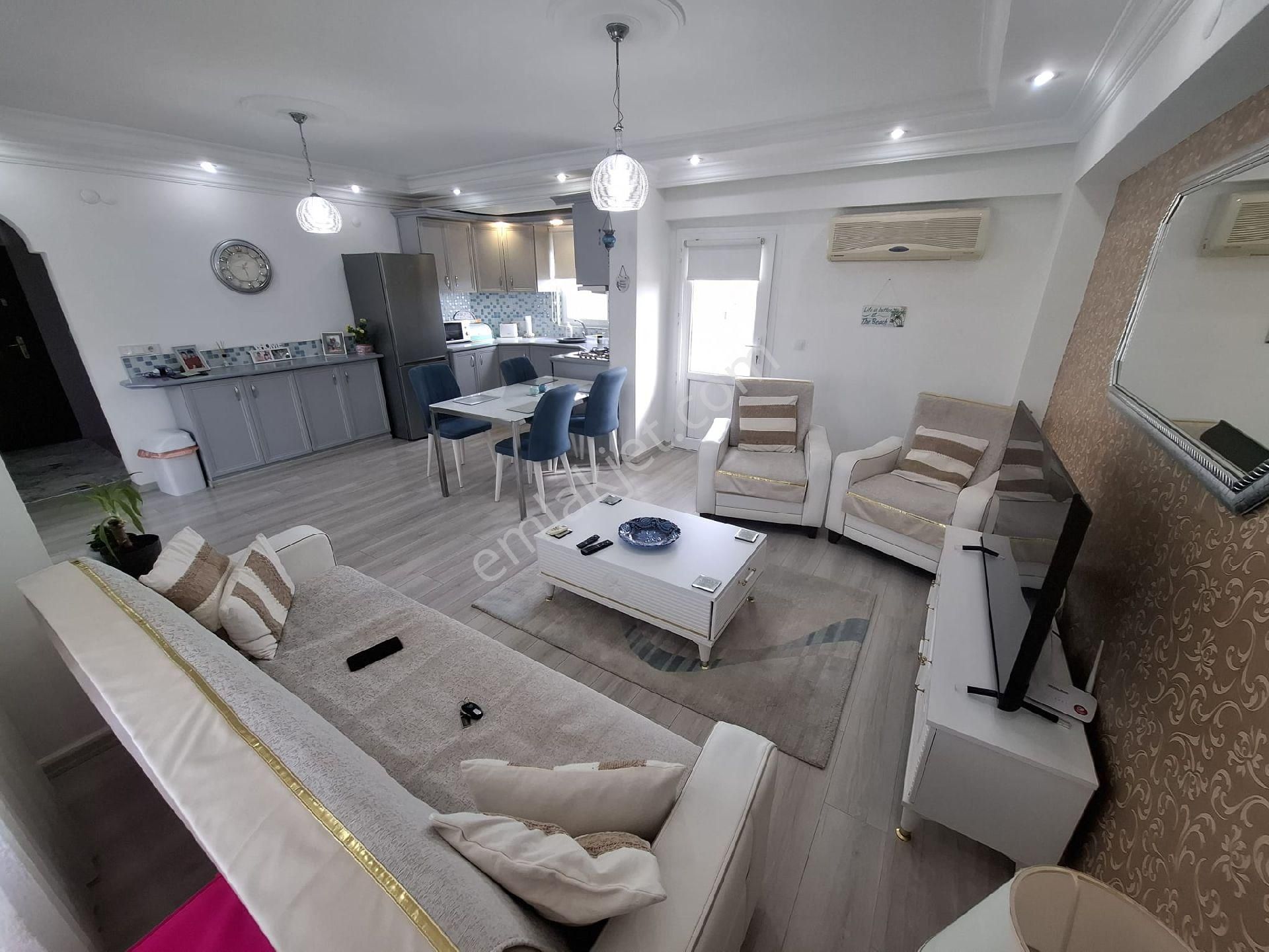 Didim'de Havuzlu Sitede Satılık Geniş Balkon Ve Odalı 2+1 Dubleks Daire - Görsel 8