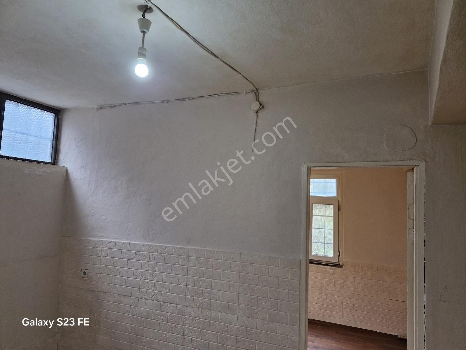 Yeniköy Bağlarmevkiinde Kiralık 1+1 Daire - Görsel 9