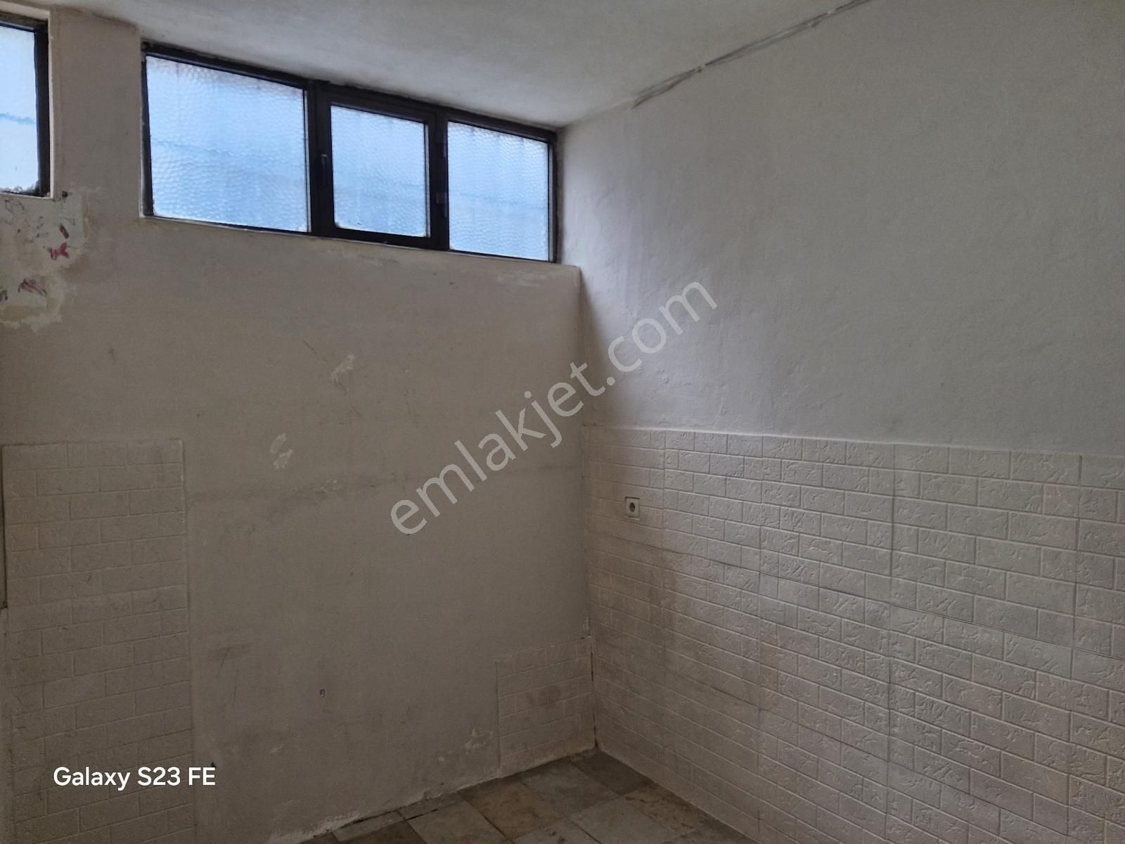 Yeniköy Bağlarmevkiinde Kiralık 1+1 Daire - Görsel 2