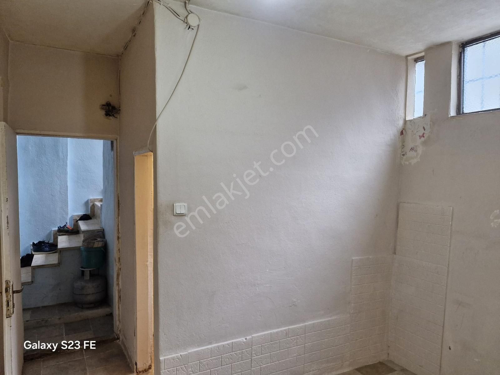 Yeniköy Bağlarmevkiinde Kiralık 1+1 Daire - Görsel 3