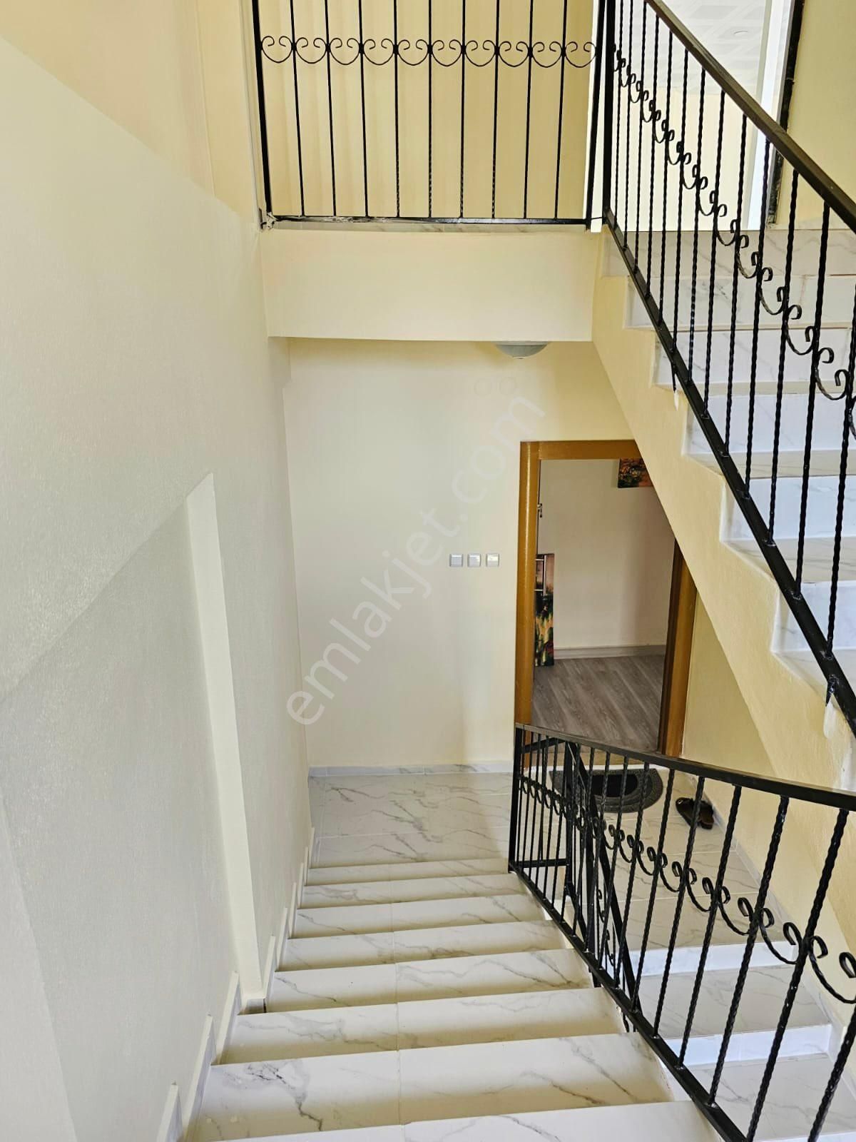 100.yılda Kreş Rehabilitasyon Ve Okula Uygun Satılık Müstakil Ev - Görsel 3