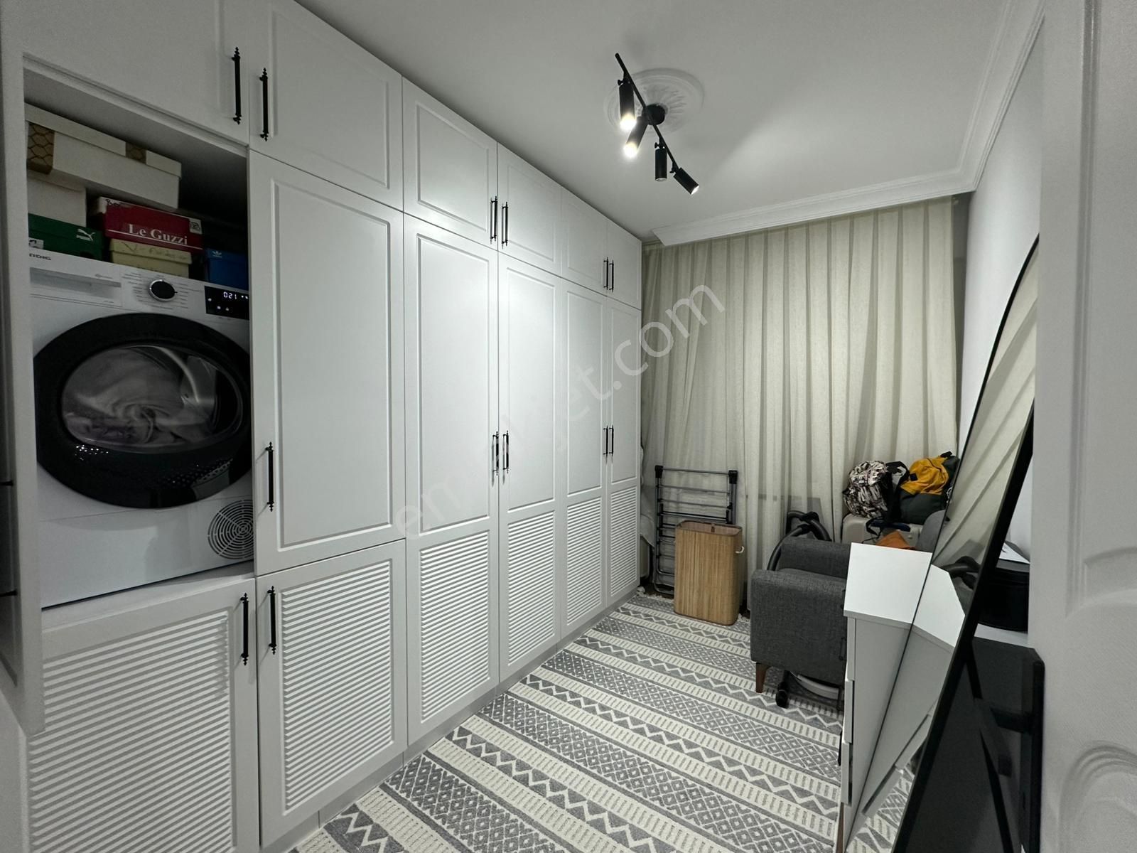 Sütlüce'de Köşe Bina Kaçırılmayacak Fırsat Bakımlı Masrafsız 2+1 - Görsel 24