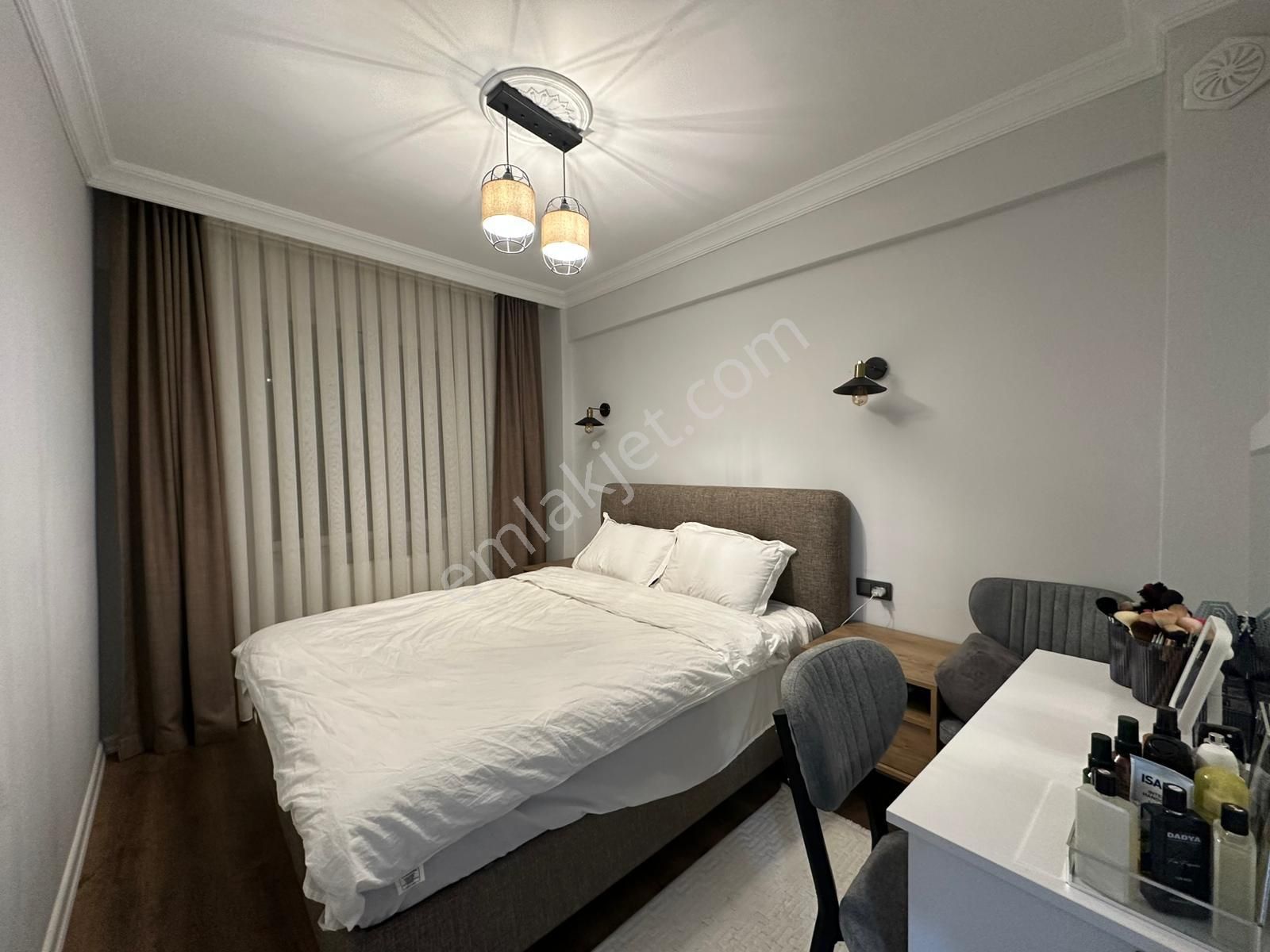 Sütlüce'de Köşe Bina Kaçırılmayacak Fırsat Bakımlı Masrafsız 2+1 - Görsel 13