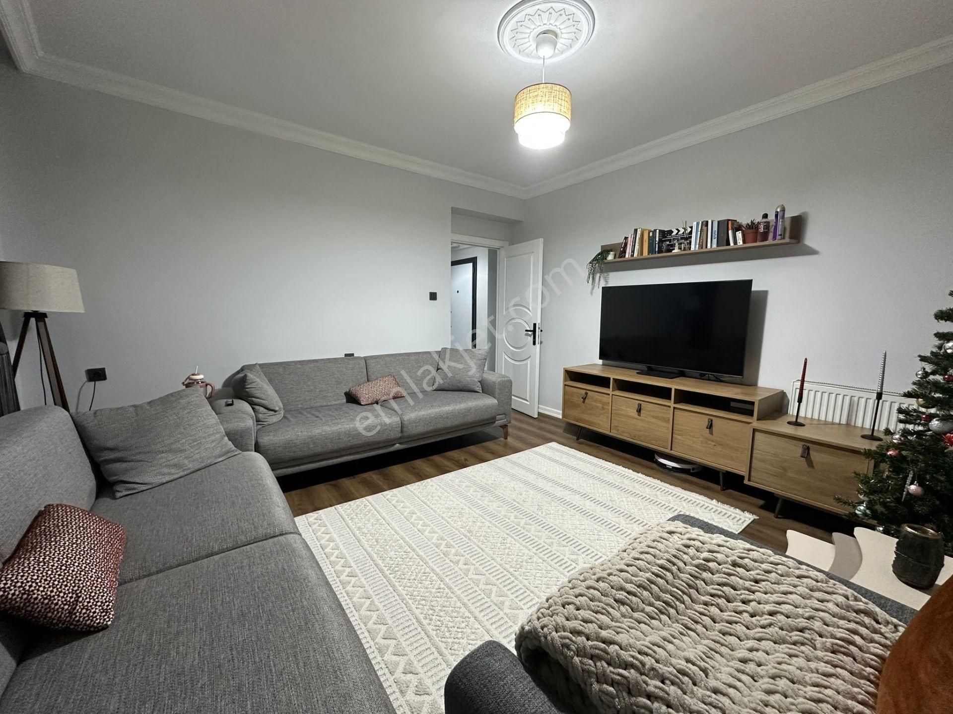 Sütlüce'de Köşe Bina Kaçırılmayacak Fırsat Bakımlı Masrafsız 2+1 - Görsel 21