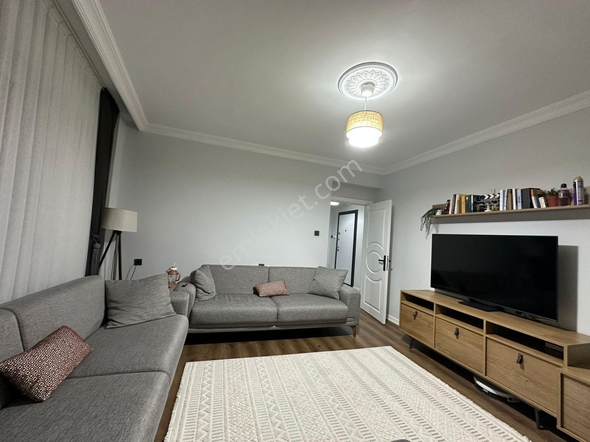 Sütlüce'de Köşe Bina Kaçırılmayacak Fırsat Bakımlı Masrafsız 2+1 - Görsel 4