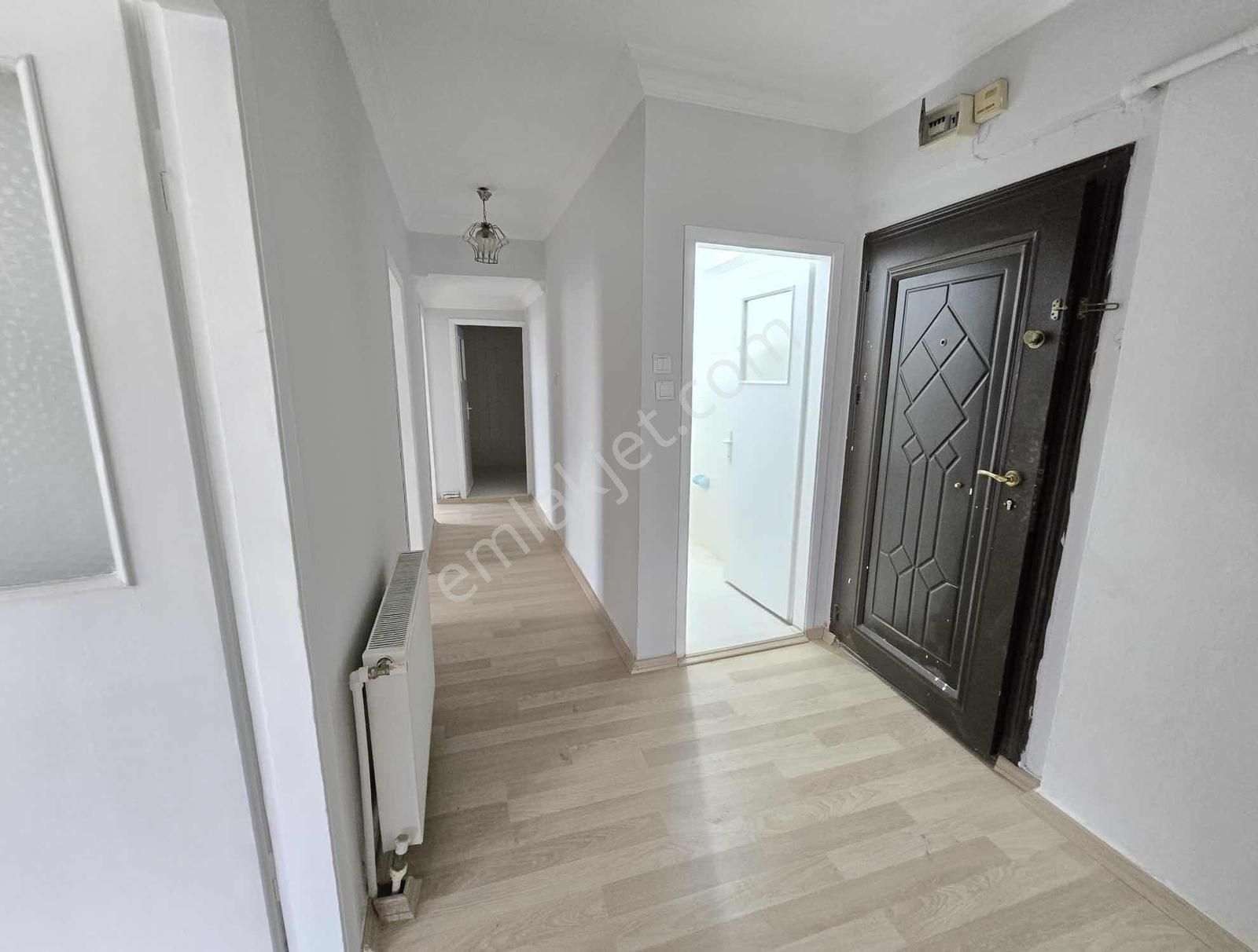 Tuğra'dan Atatürk Bulvarında Ara Kat Asansörlü 2+1 Kiralık Daire - Görsel 8