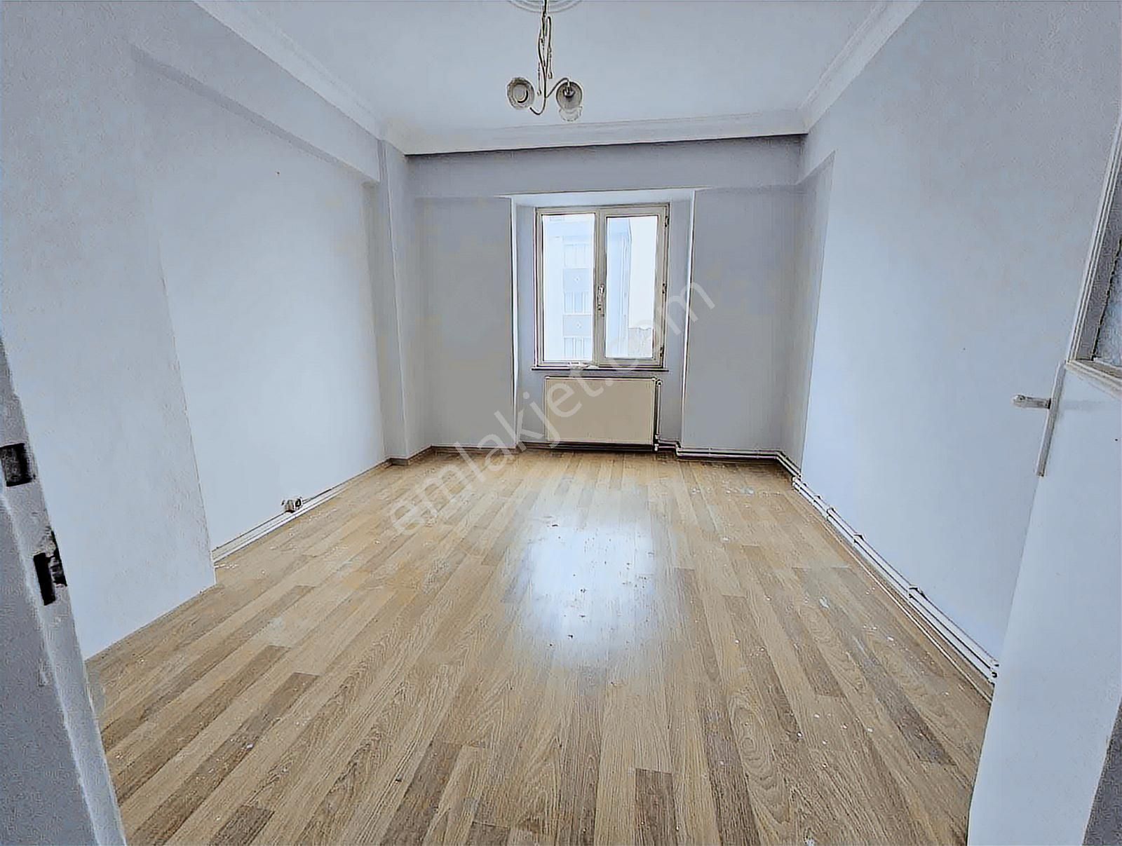 Tuğra'dan Atatürk Bulvarında Ara Kat Asansörlü 2+1 Kiralık Daire - Görsel 2