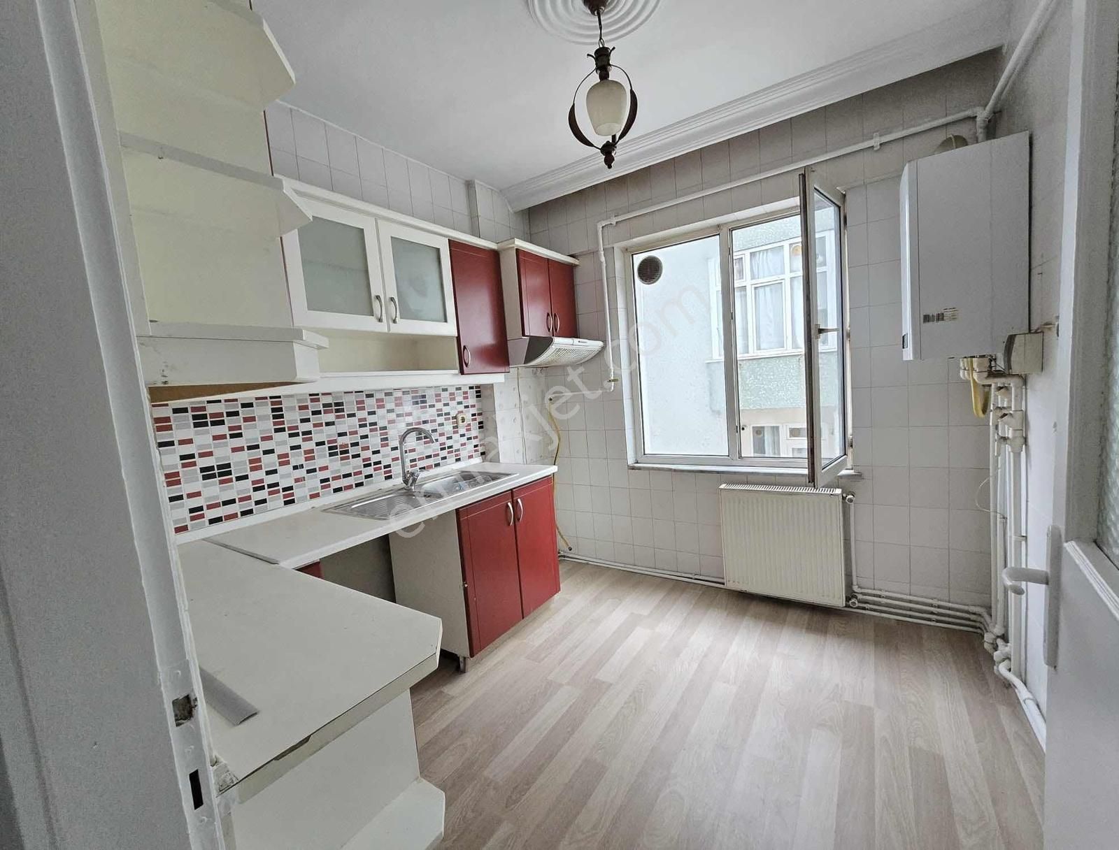 Tuğra'dan Atatürk Bulvarında Ara Kat Asansörlü 2+1 Kiralık Daire - Görsel 6