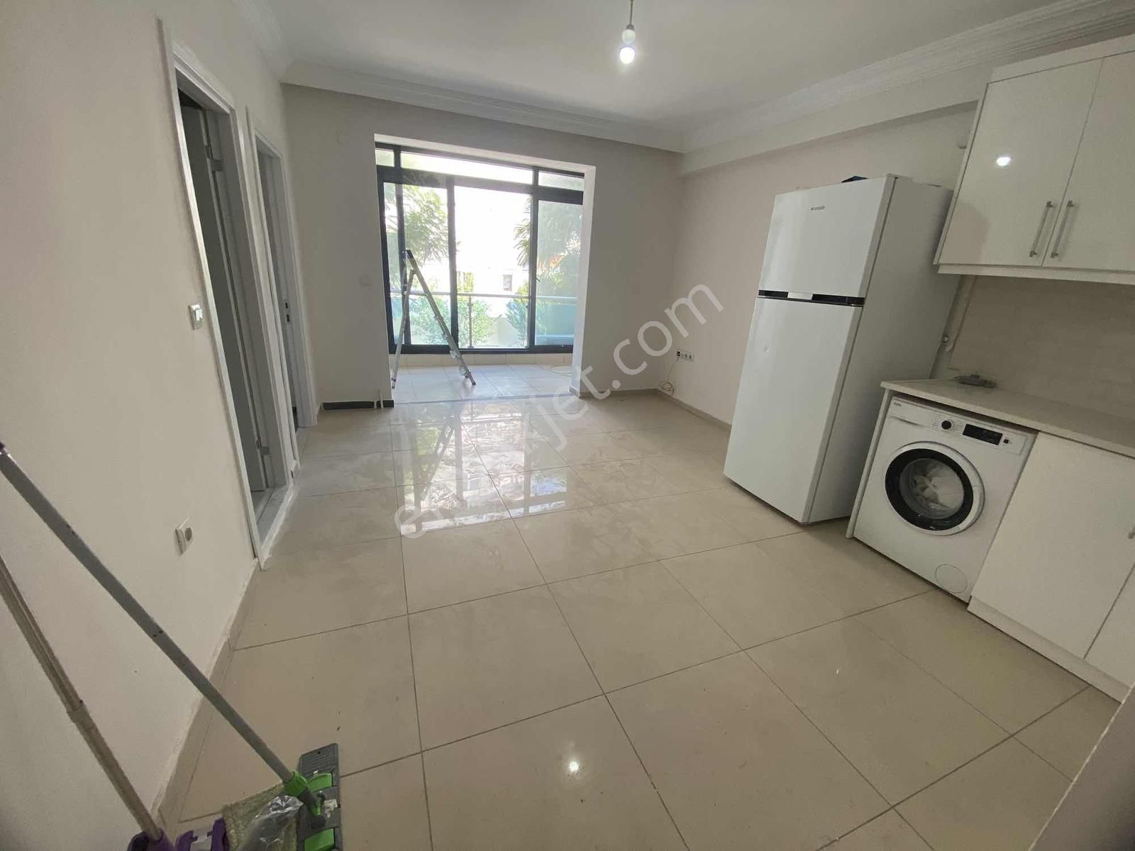 Konyaaltı Hurma'da Katta Satılık 1+1 Havuzlu Daire - Görsel 17