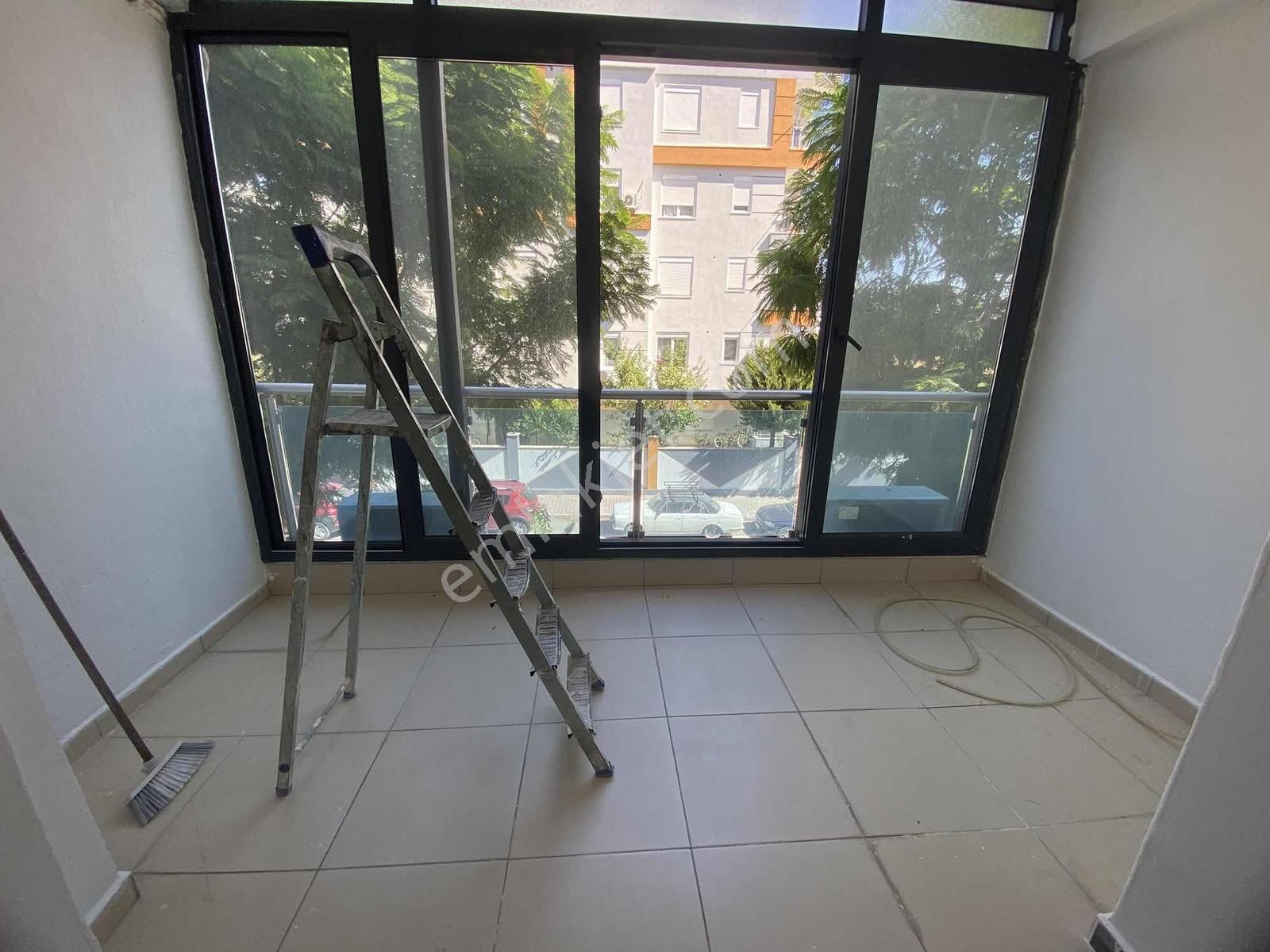 Konyaaltı Hurma'da Katta Satılık 1+1 Havuzlu Daire - Görsel 13