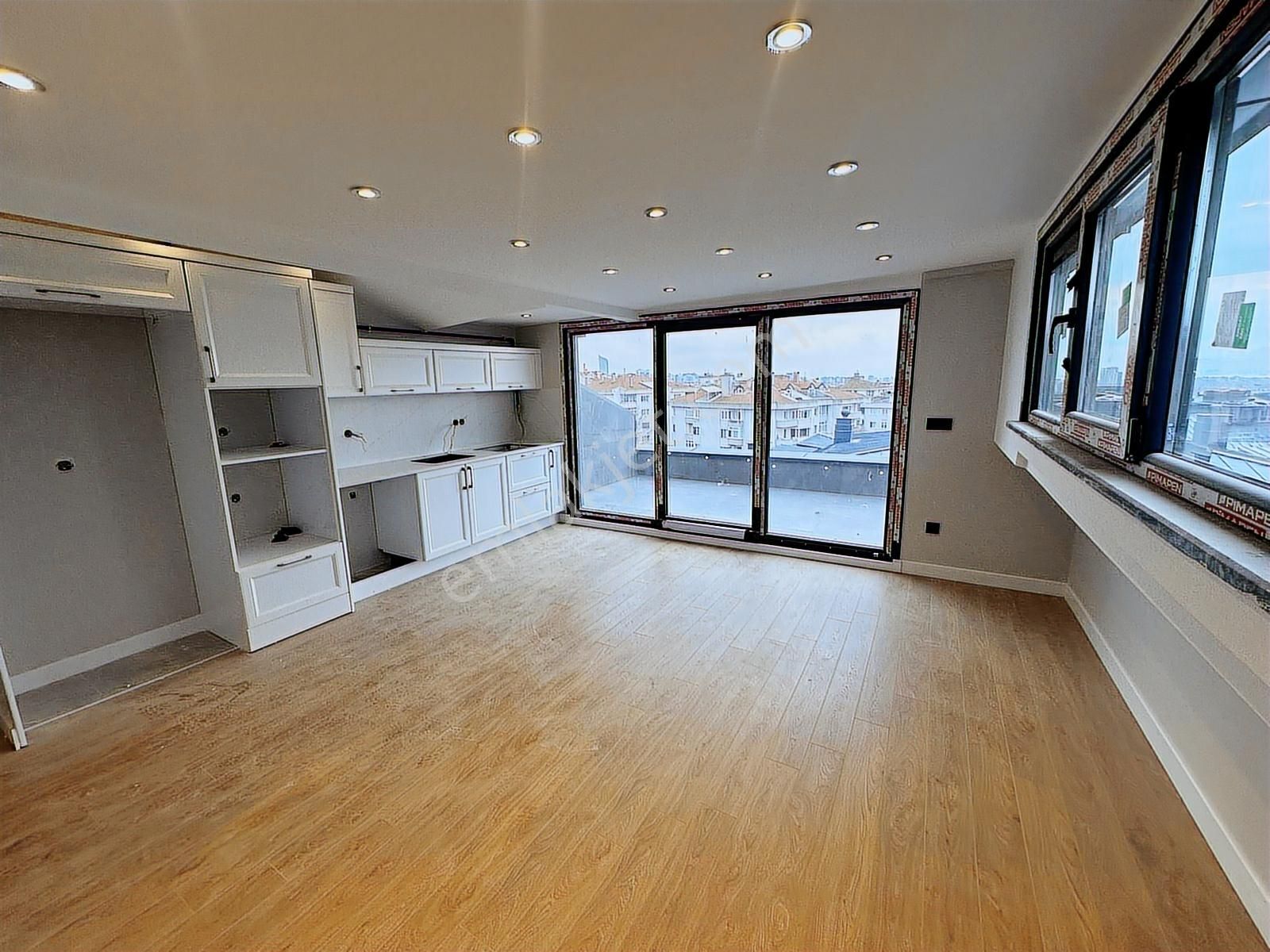 Üsküdar Altunizade 4+2 Site İçerisinde Dubleks Deniz Manzaralı - Görsel 5