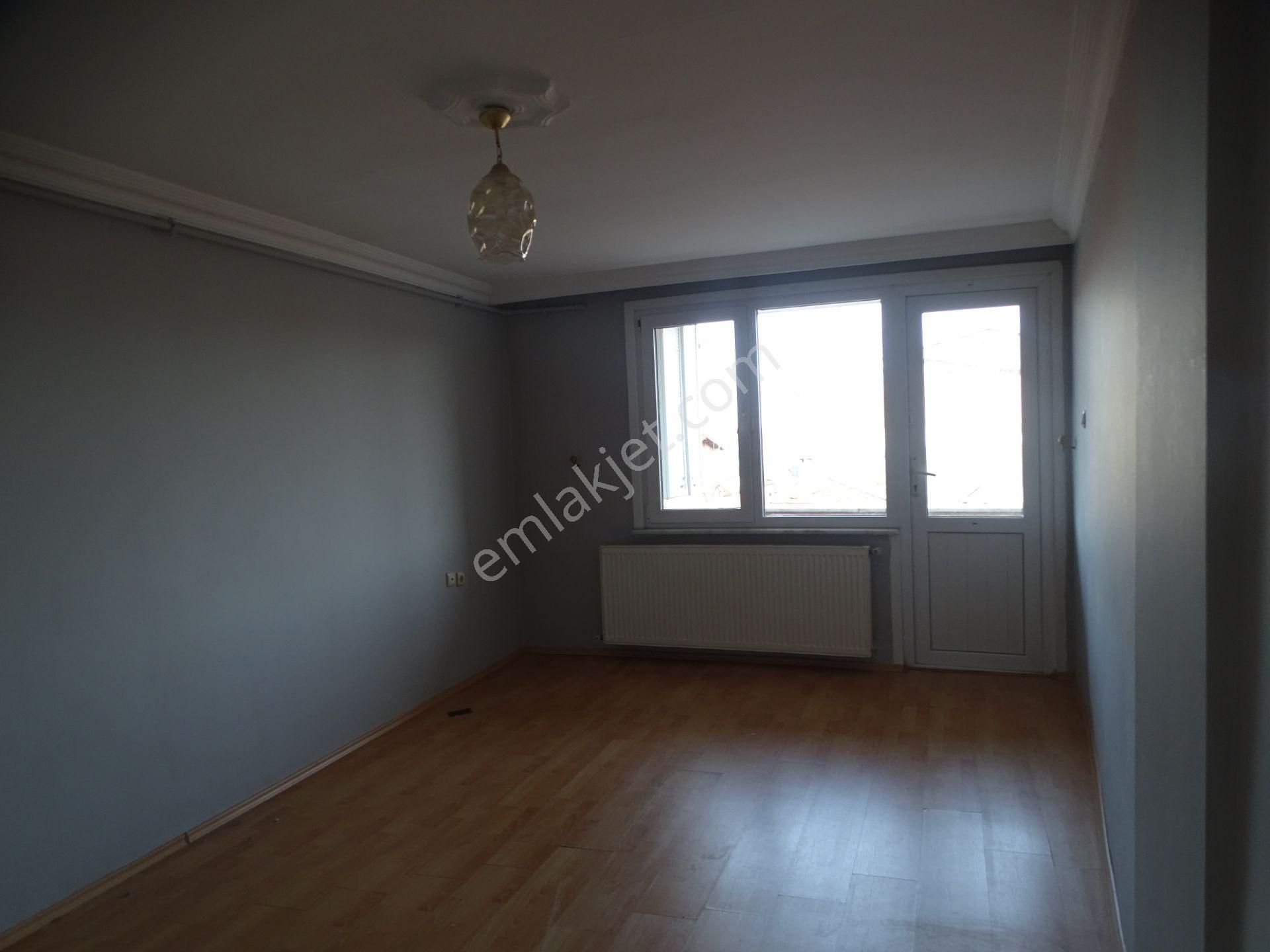 İstinye 'de İstinye Parka Yakın Ulaşımı Kolay Mahallede 2+1 Kombili Daire - Görsel 6