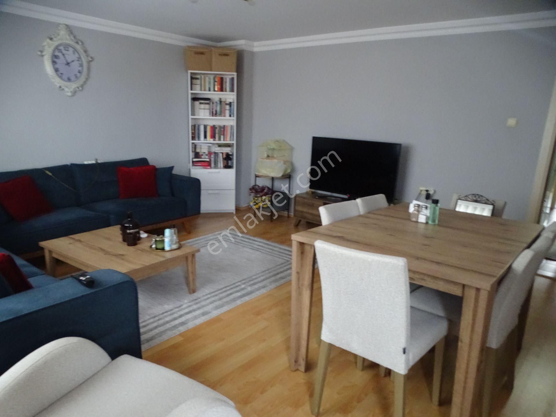 İstinye 'de İstinye Parka Yakın Ulaşımı Kolay Mahallede 2+1 Kombili Daire - Görsel 4