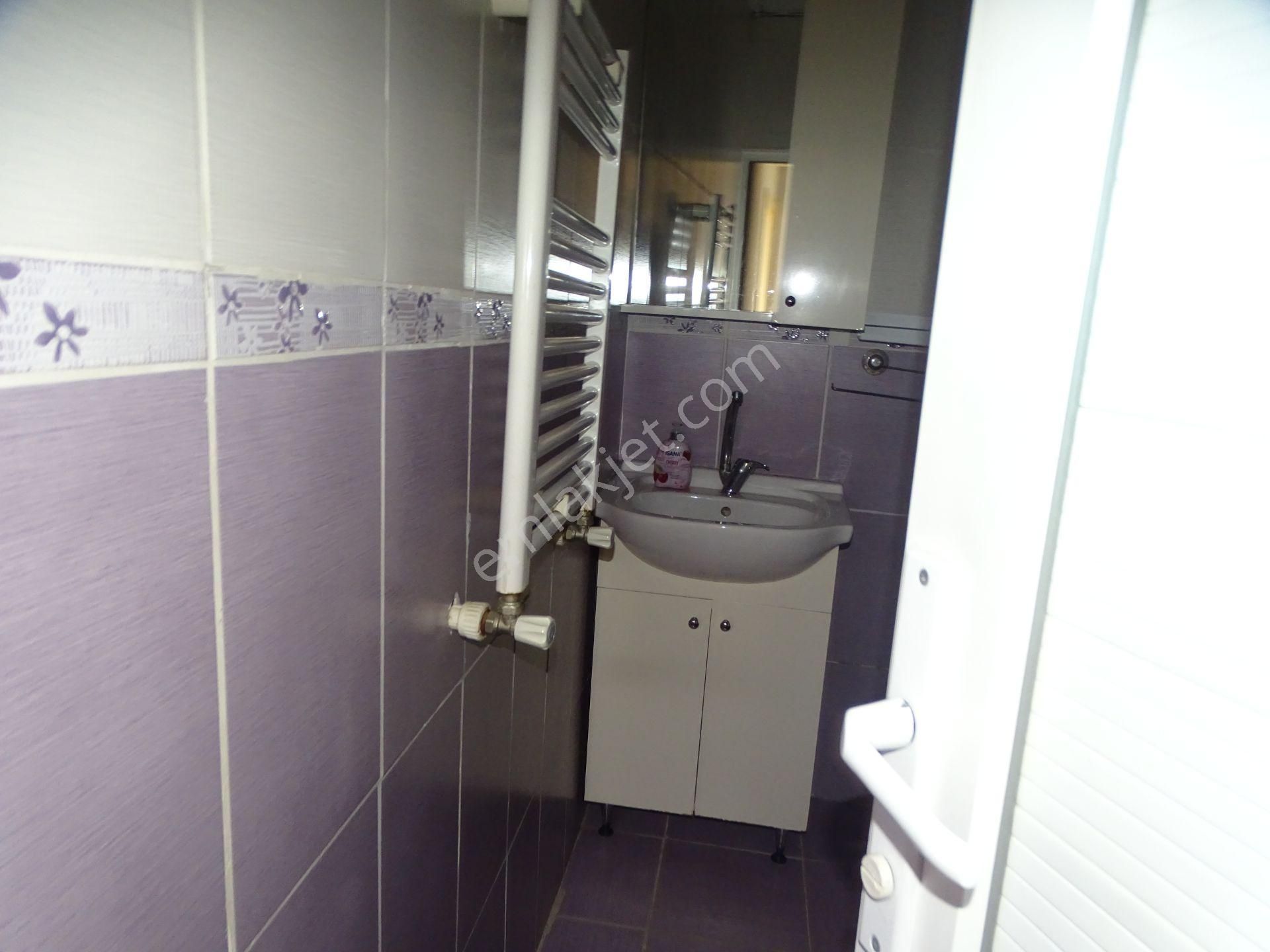 İstinye 'de İstinye Parka Yakın Ulaşımı Kolay Mahallede 2+1 Kombili Daire - Görsel 9