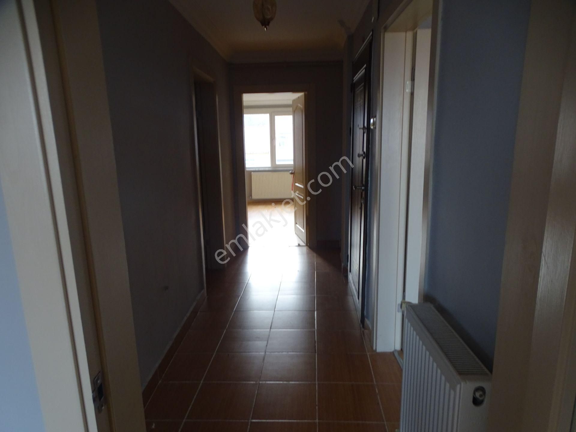 İstinye 'de İstinye Parka Yakın Ulaşımı Kolay Mahallede 2+1 Kombili Daire - Görsel 8