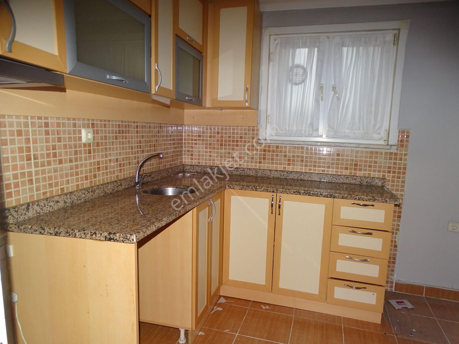 İstinye 'de İstinye Parka Yakın Ulaşımı Kolay Mahallede 2+1 Kombili Daire - Görsel 12