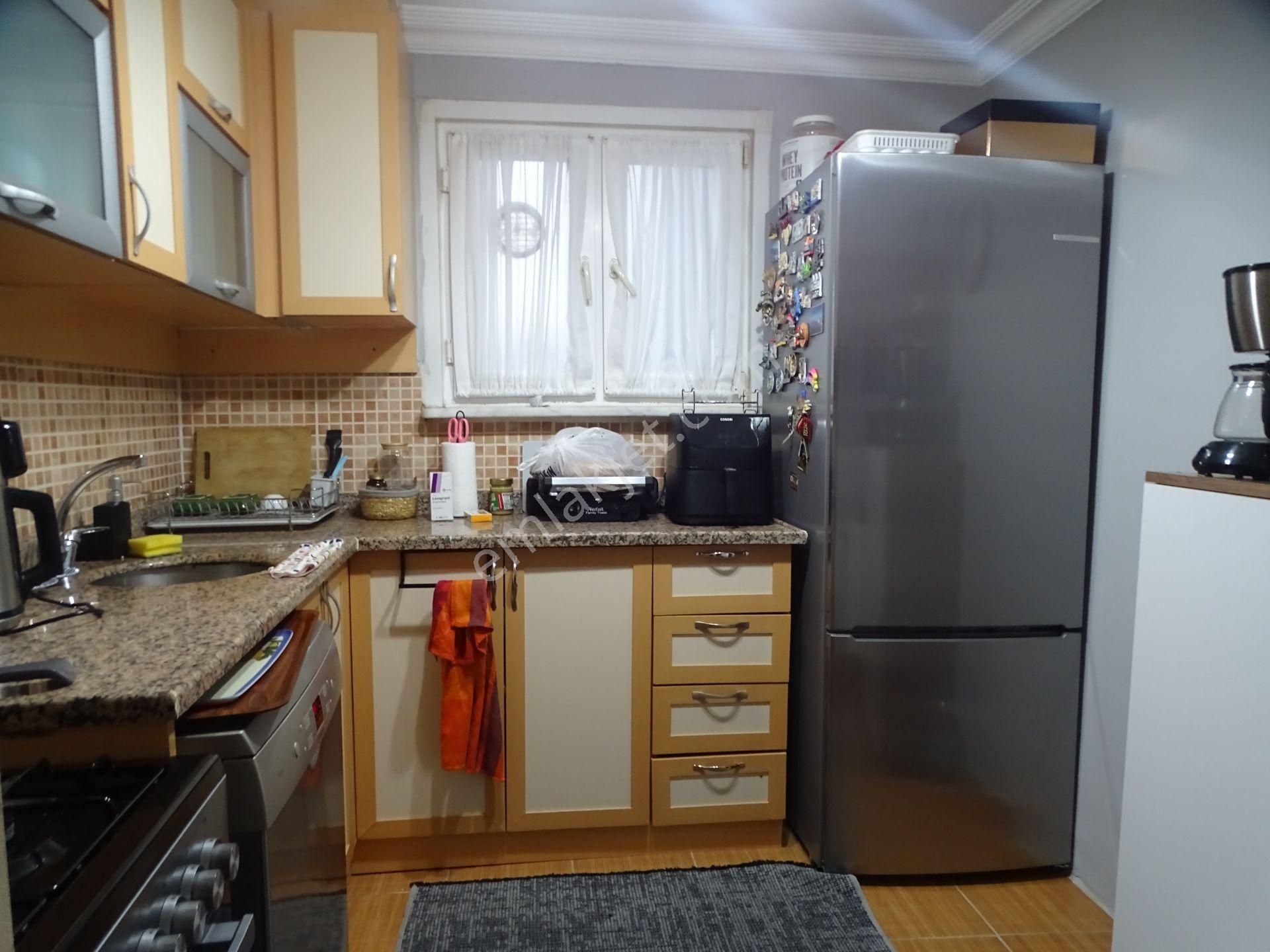 İstinye 'de İstinye Parka Yakın Ulaşımı Kolay Mahallede 2+1 Kombili Daire