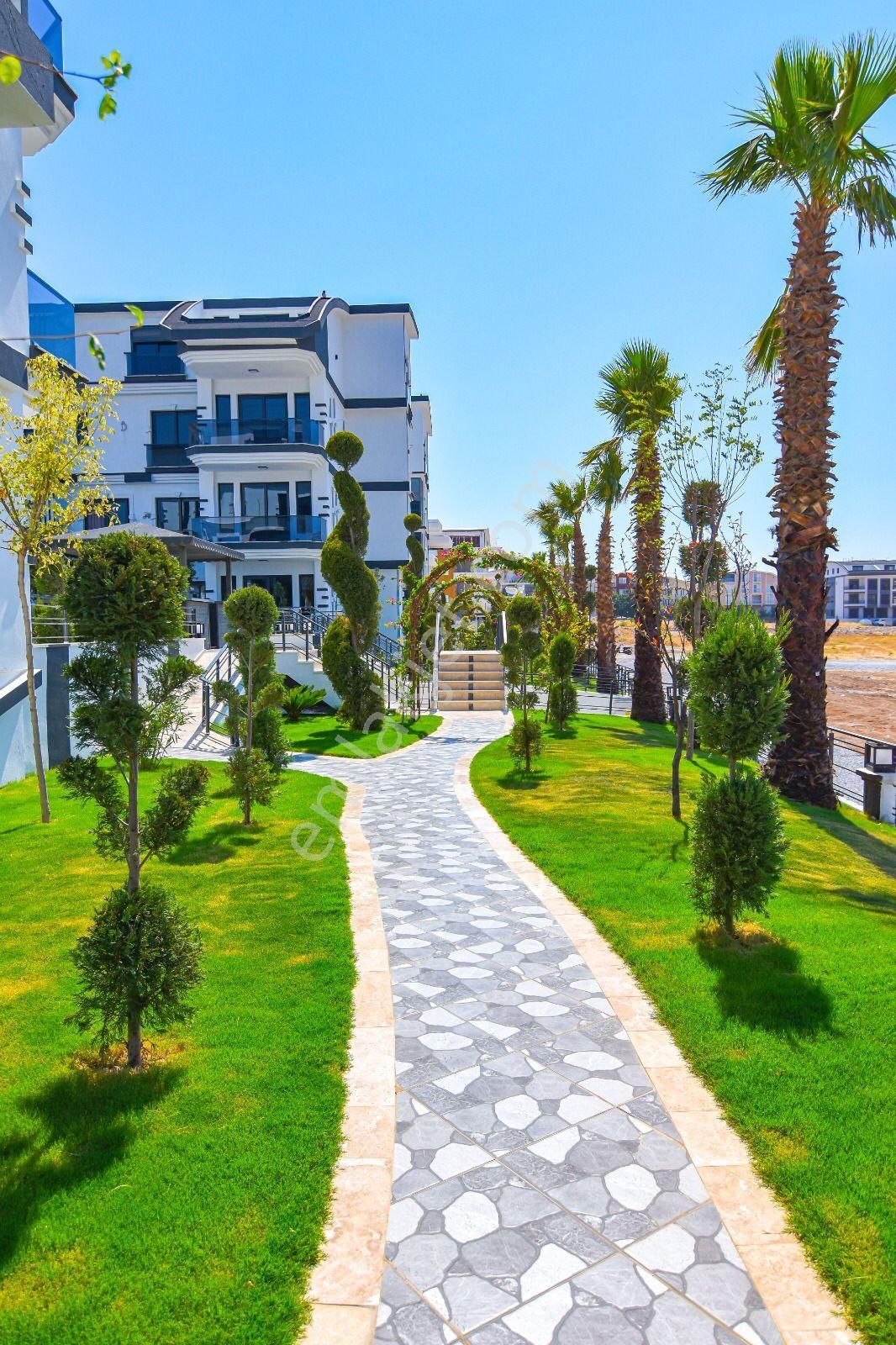 Didim Altınkum'da Havuzlu Site İçi Satılık - Görsel 3