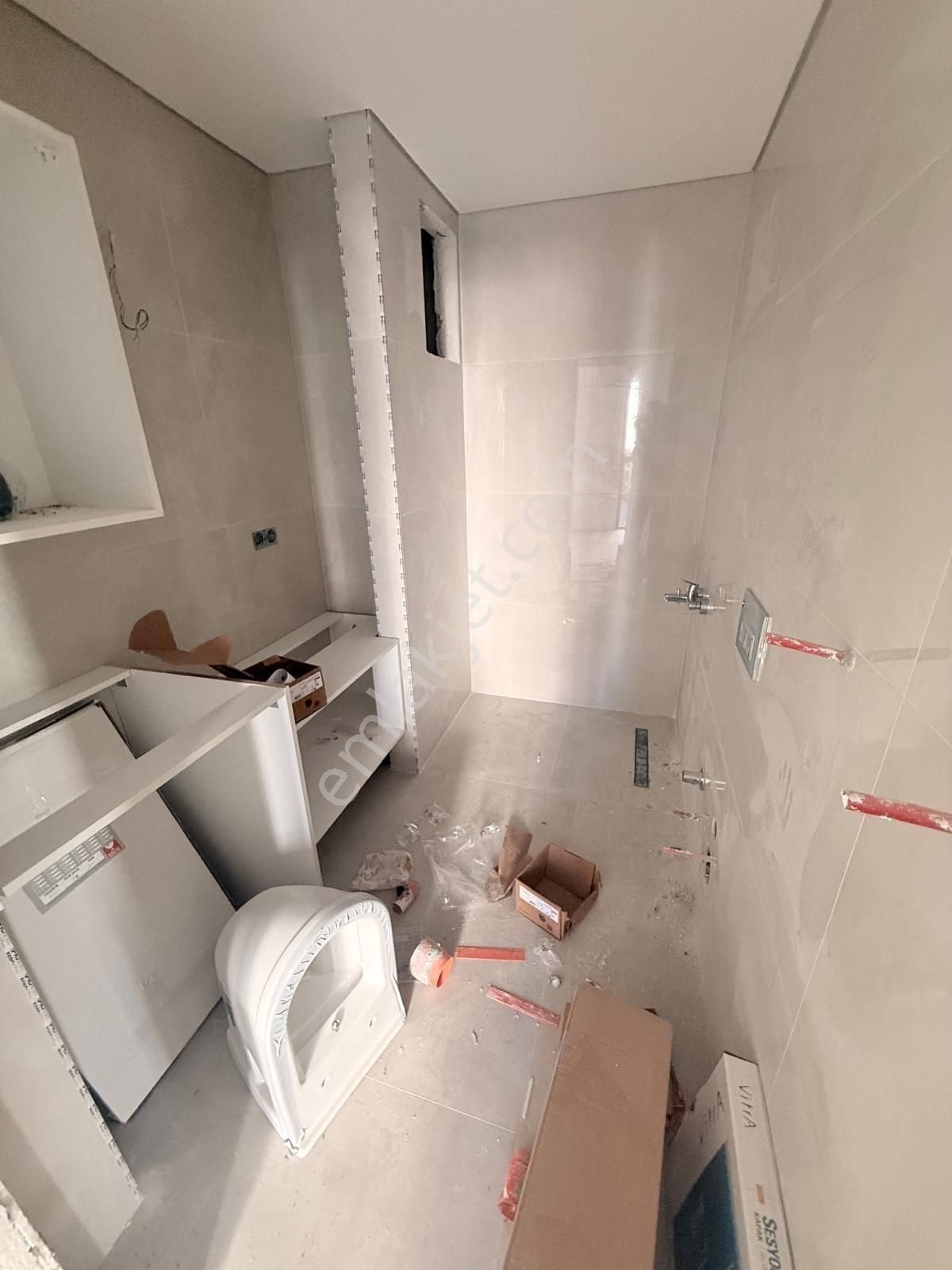 Utkudan Suadiyede Balkonlu Oturuma Hazır Sıfır Binada 2+1 Daire - Görsel 19