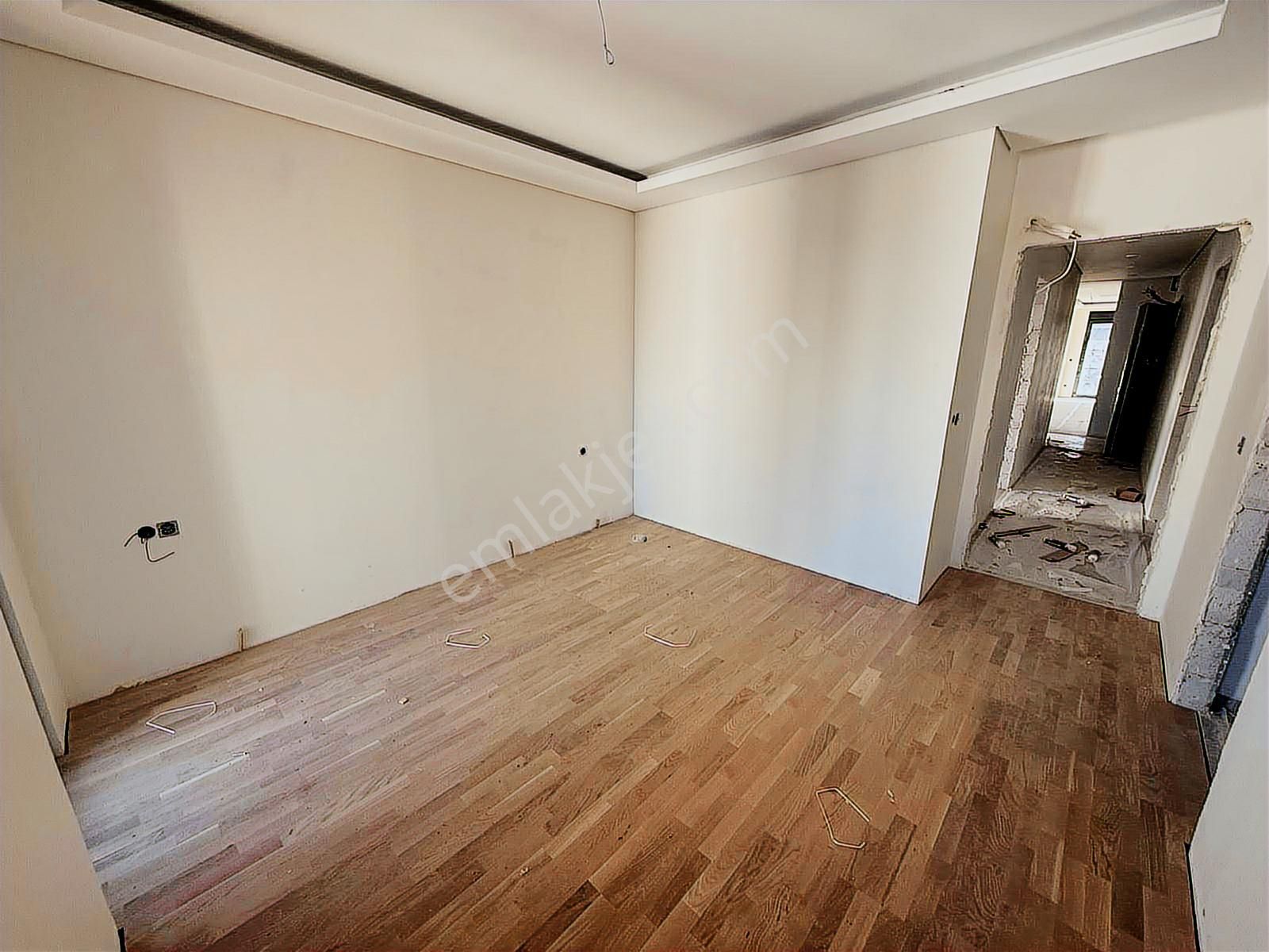 Utkudan Suadiyede Balkonlu Oturuma Hazır Sıfır Binada 2+1 Daire - Görsel 28