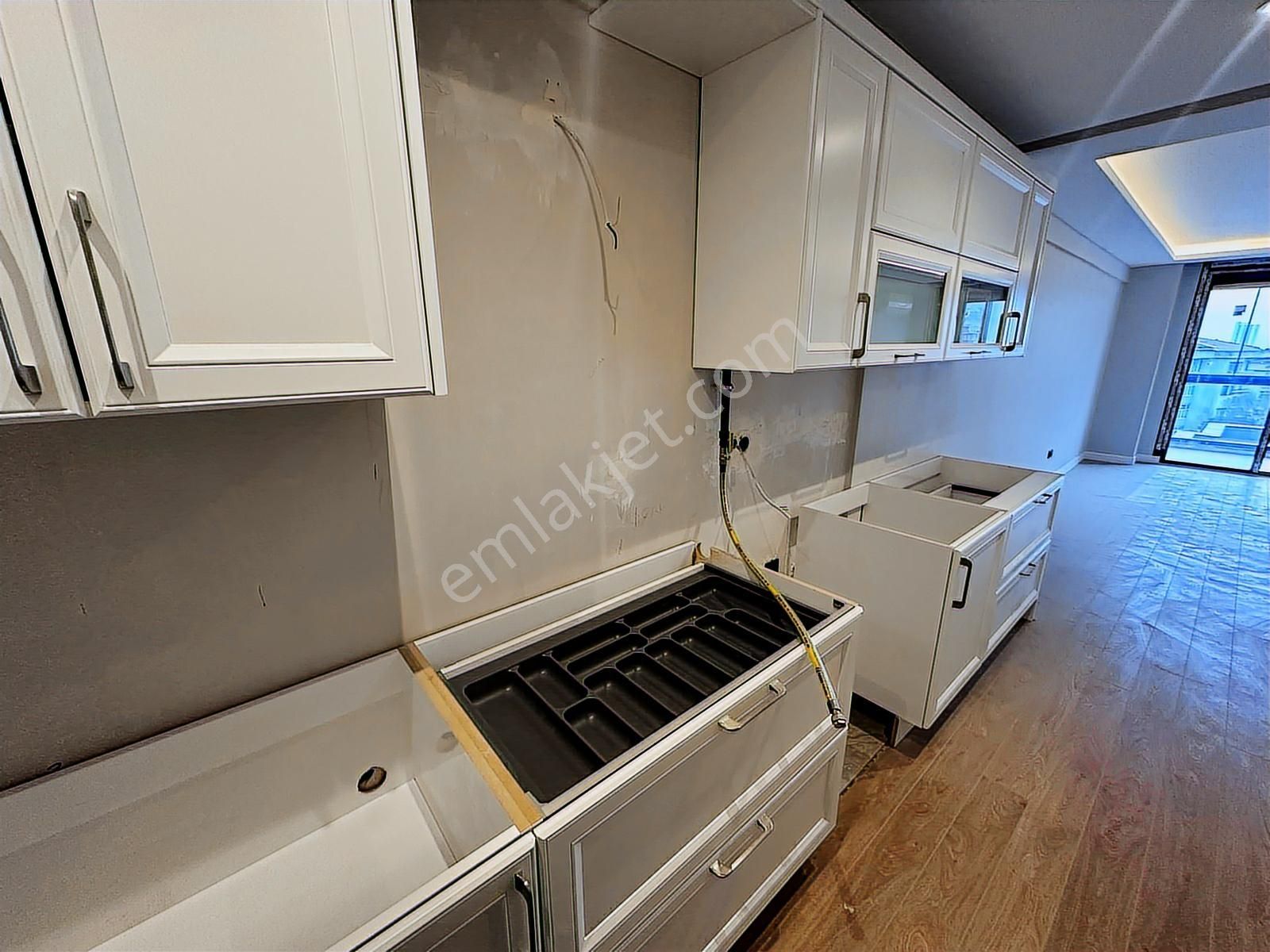 Üsküdar Altunizade 4+2 Dublex Daire Deniz Manzaralı - Görsel 16