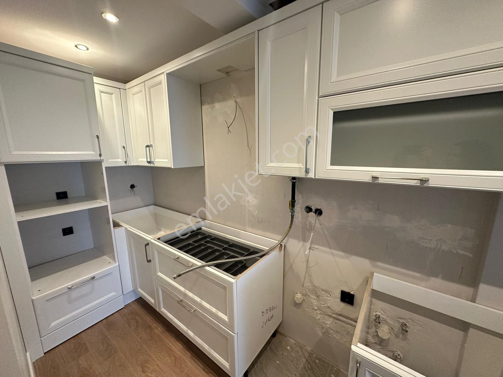 Üsküdar Altunizade 4+2 Dublex Daire Deniz Manzaralı - Görsel 28