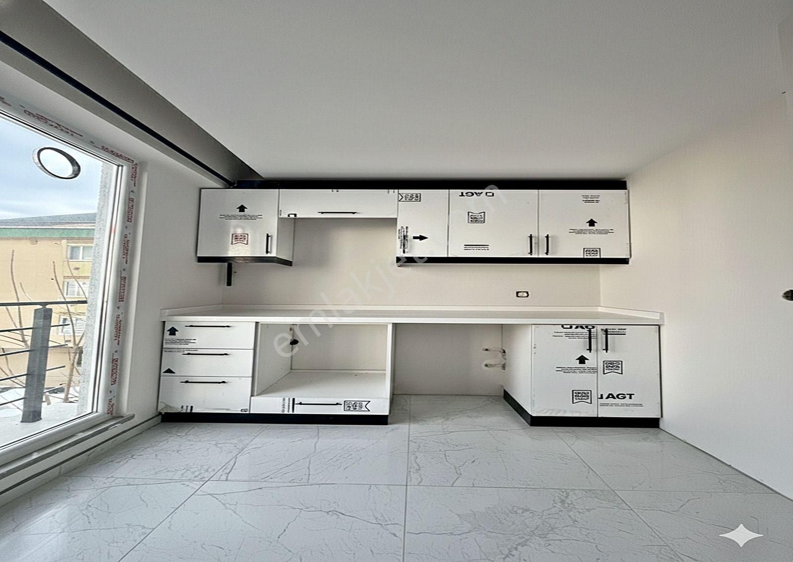 Metrobüse 1dk Sıfır Mülkiyetli Arakat 1+1 Yatırım Satılık Daire - Görsel 3