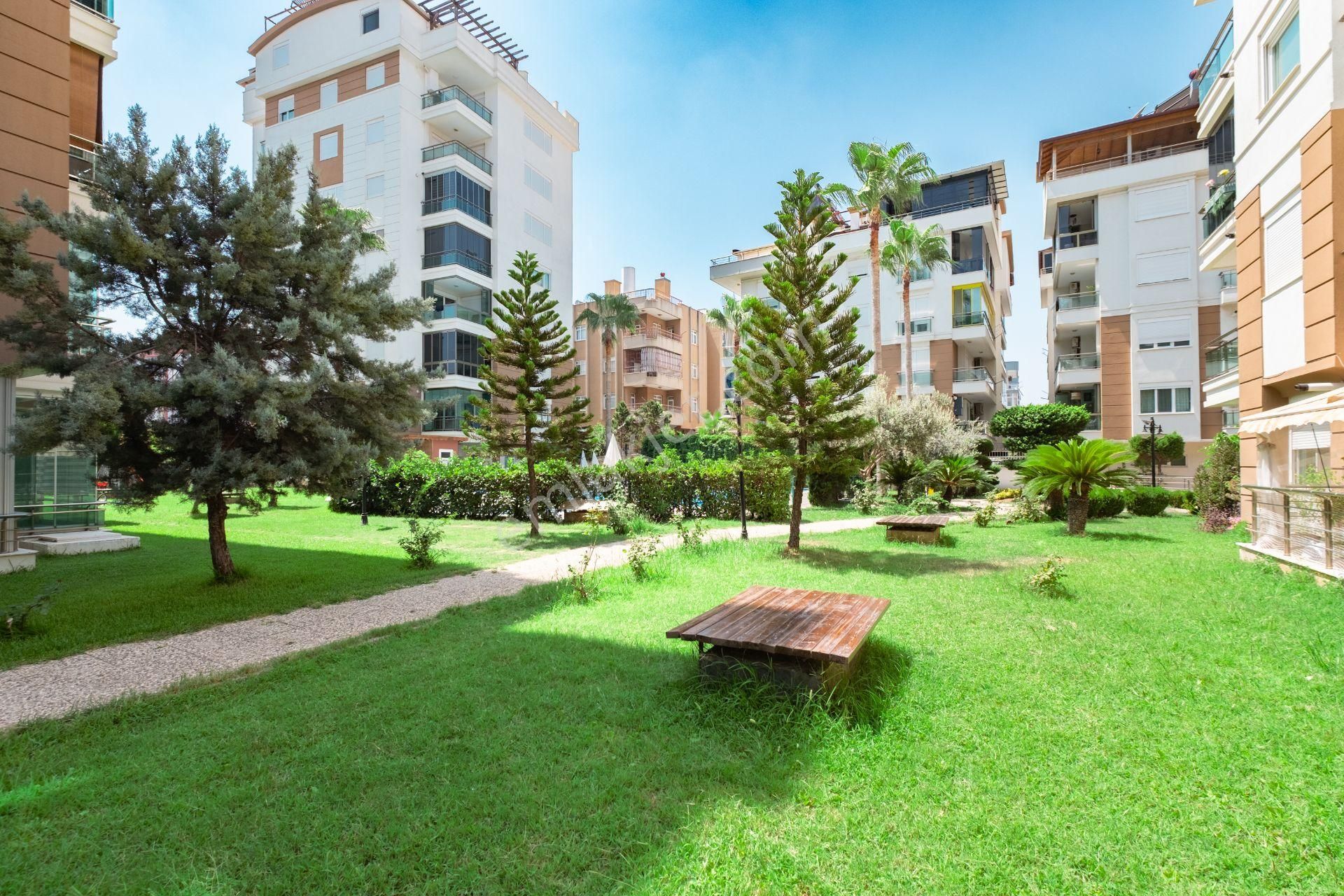 Merkezde Lüks Sitede Katta Çok Geniş Ebeveyn Banyolu 2+1 - Görsel 4