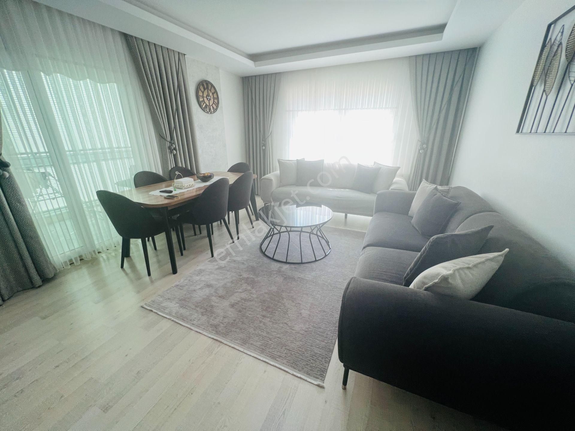 Merkezde Lüks Sitede Katta Çok Geniş Ebeveyn Banyolu 2+1 - Görsel 12