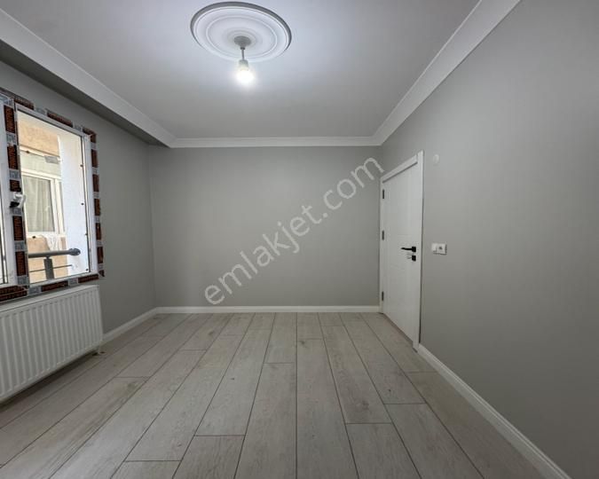 Metrobüse 5 Dakika Yürüme Mesafesinde Sıfır 2+1!!! - Görsel 21