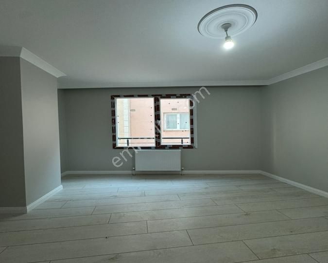 Metrobüse 5 Dakika Yürüme Mesafesinde Sıfır 2+1!!! - Görsel 8