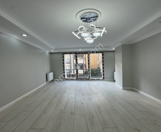 Metrobüse 5 Dakika Yürüme Mesafesinde Sıfır 2+1!!! - Görsel 24